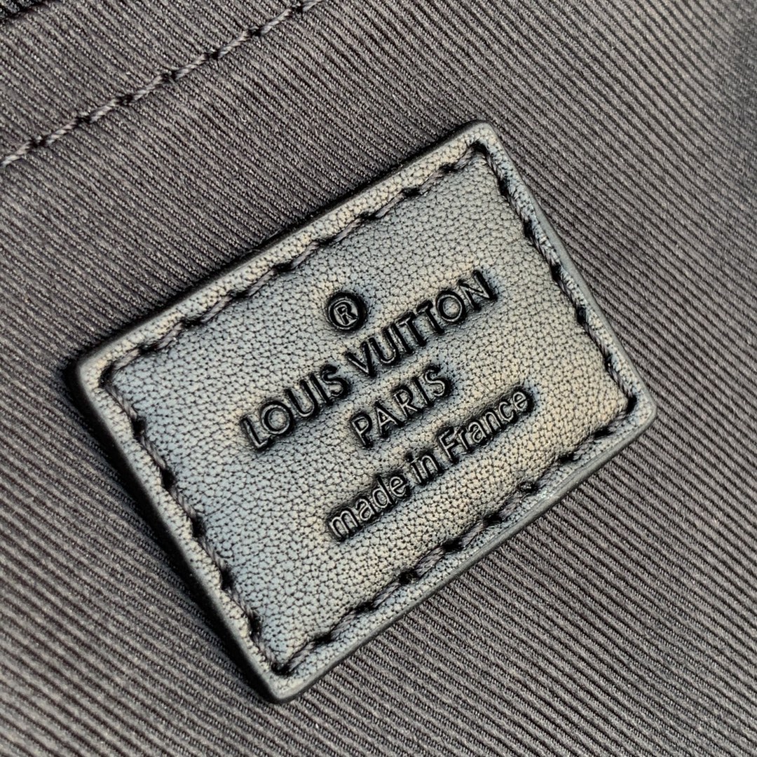 l**is V*t*n cruiser handbags-25*22.5*13cm