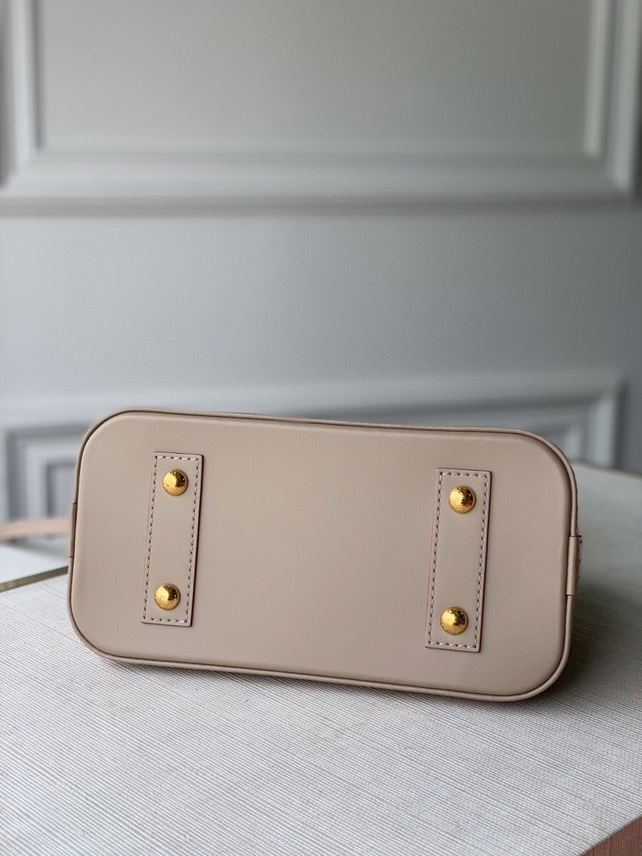 l**is V*t*n alma bb-25*19*12cm