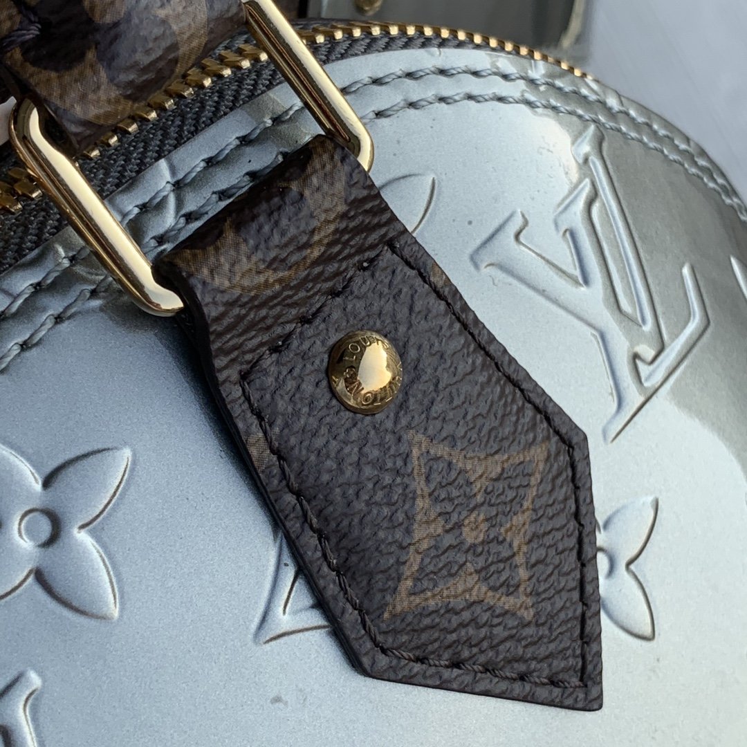 l**is V*t*n alma bb-25*19*12cm