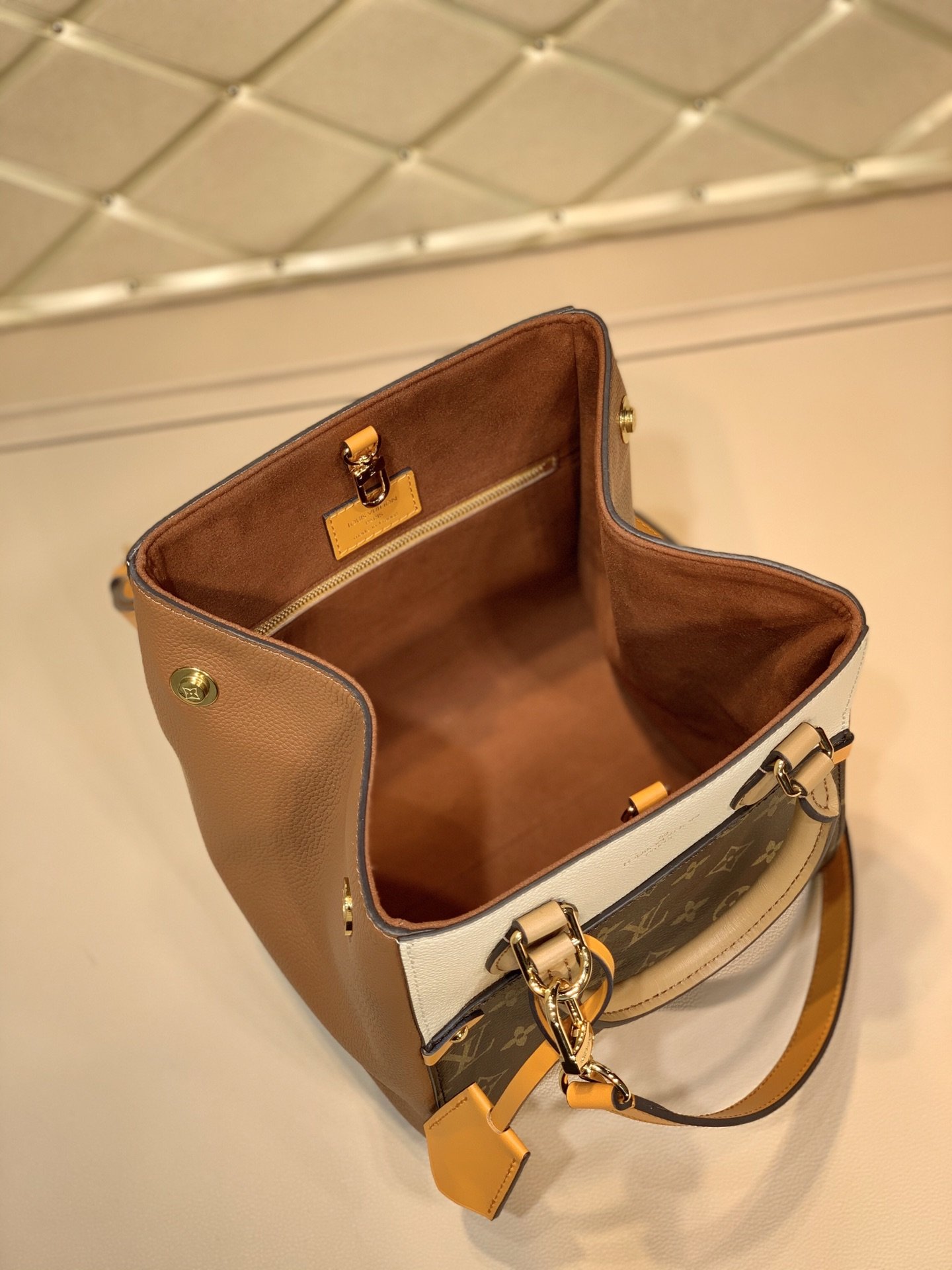 l**is V*t*n fold tote bag-35*40*17cm