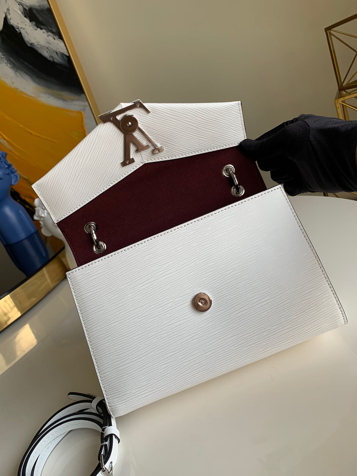 l**is V*t*n pochette grenelle-23*16*8cm