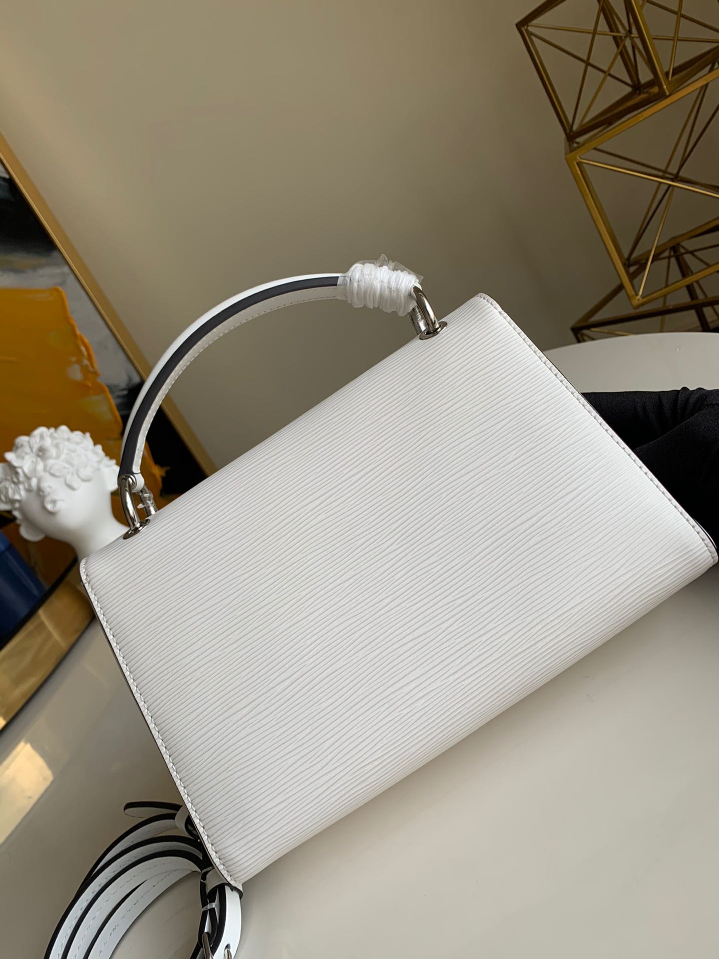 l**is V*t*n pochette grenelle-23*16*8cm