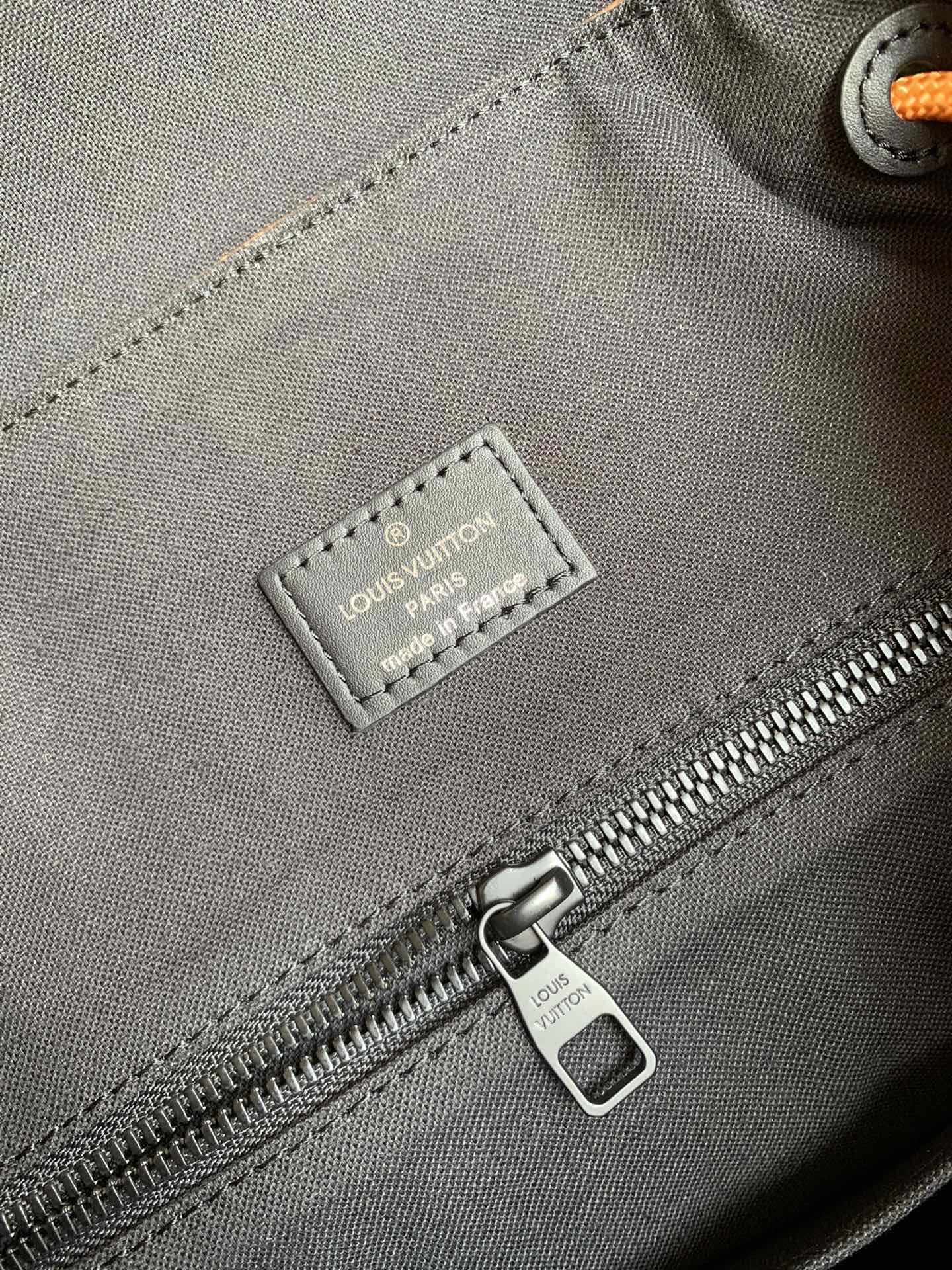 l**is V*t*n christopher backpack-41*48*13cm