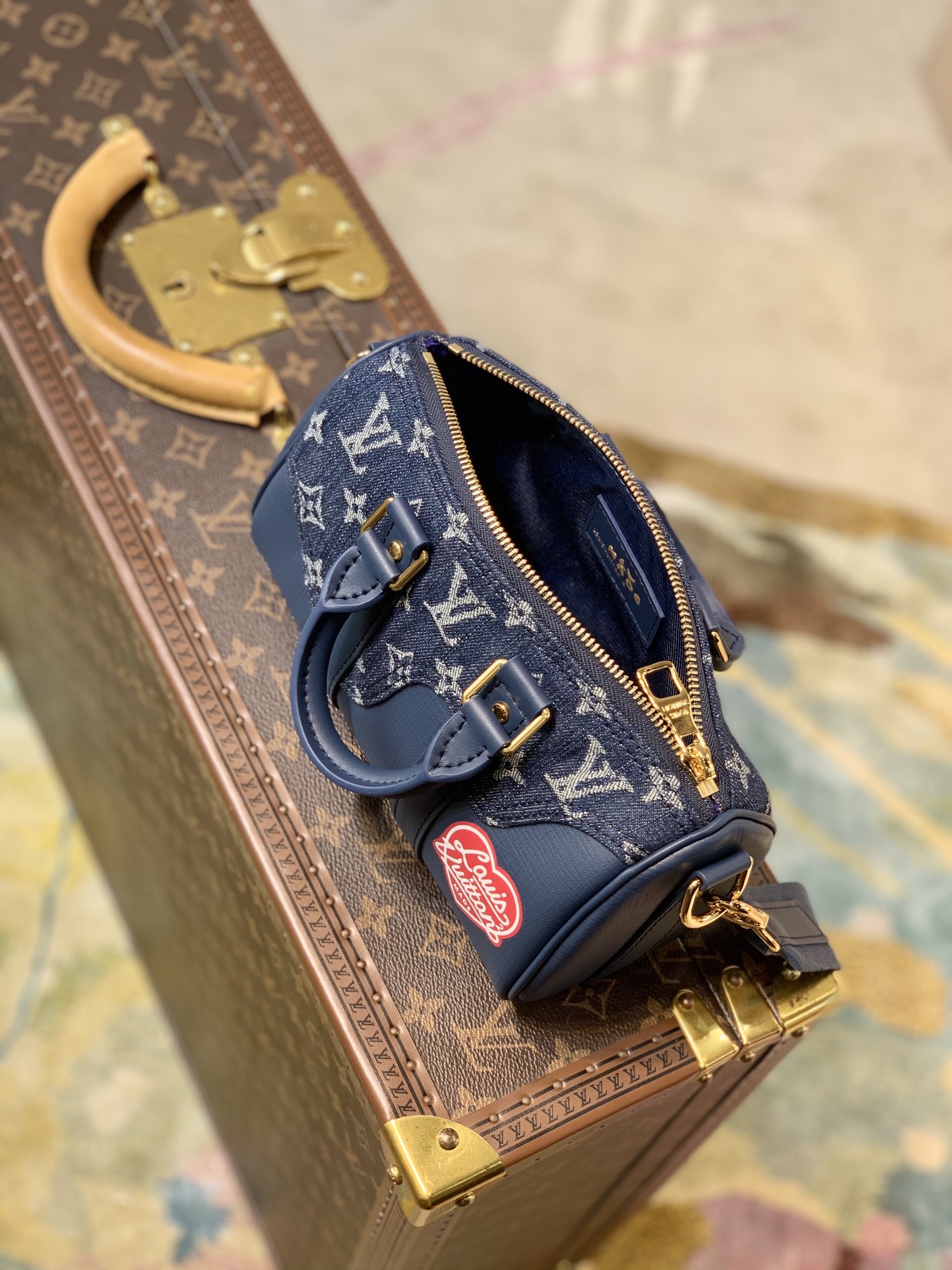 l**is V*t*n everyday bag-21×9×12cm