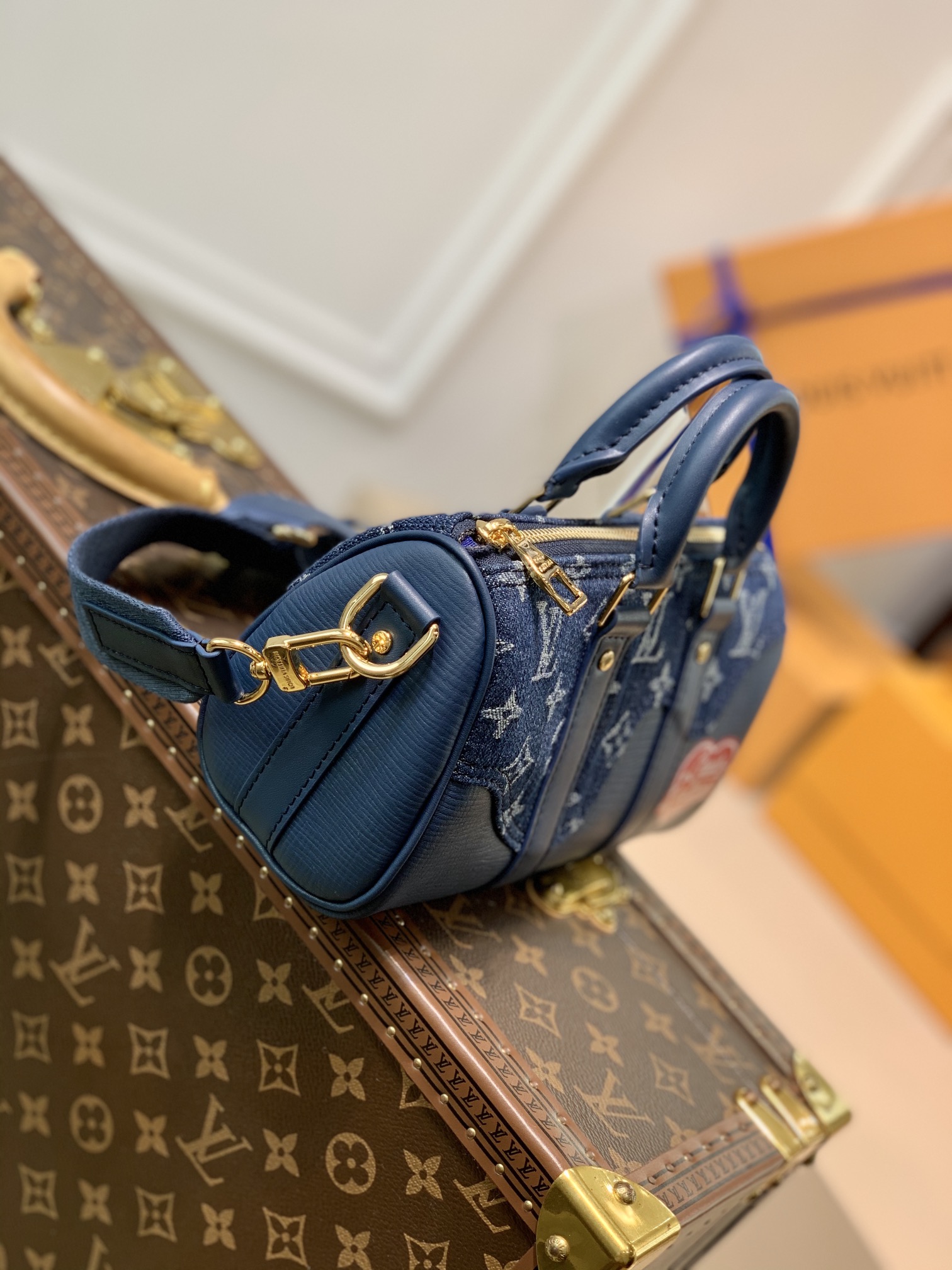 l**is V*t*n everyday bag-21×9×12cm