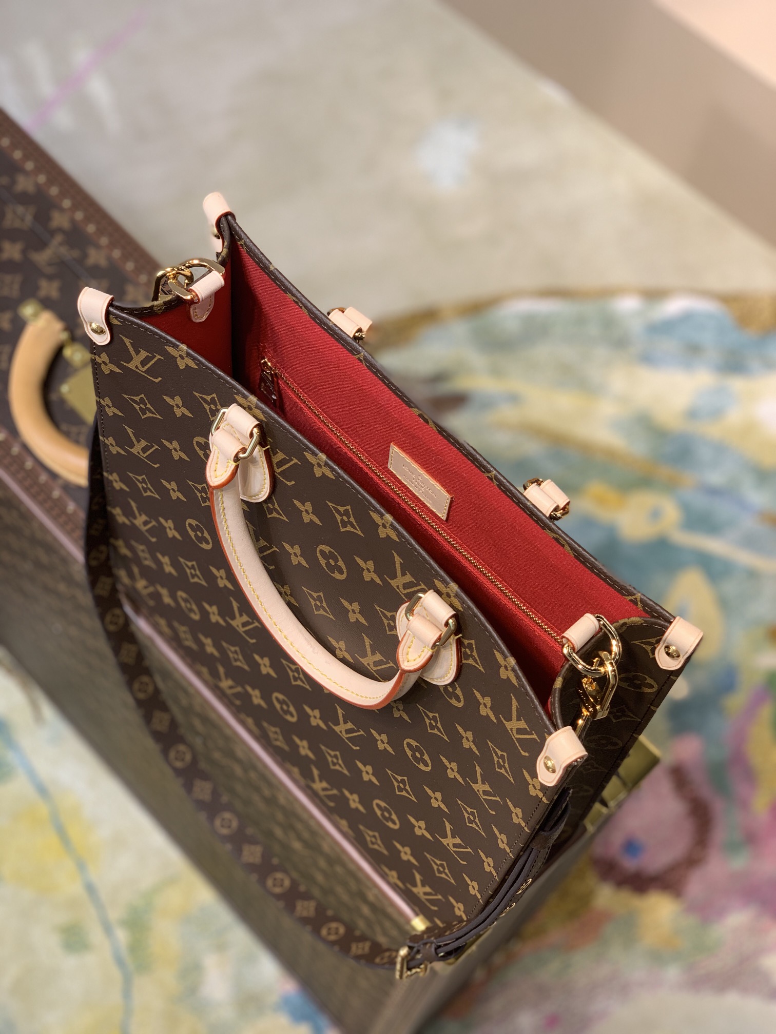 l**is V*t*n sac plat tote-30*10*31cm