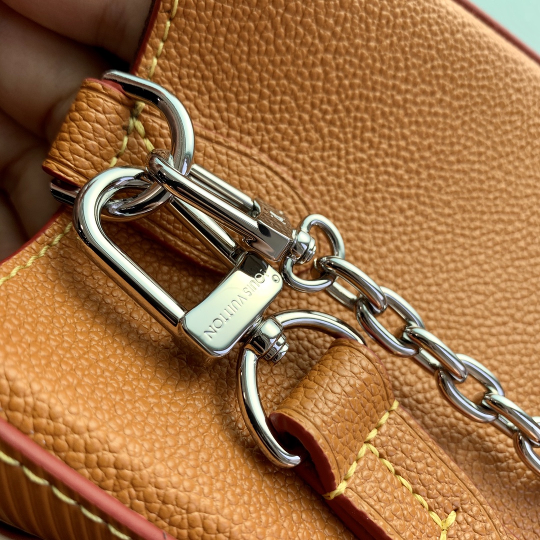 l**is V*t*n marelle tote -25*17*11&30*21*13cm