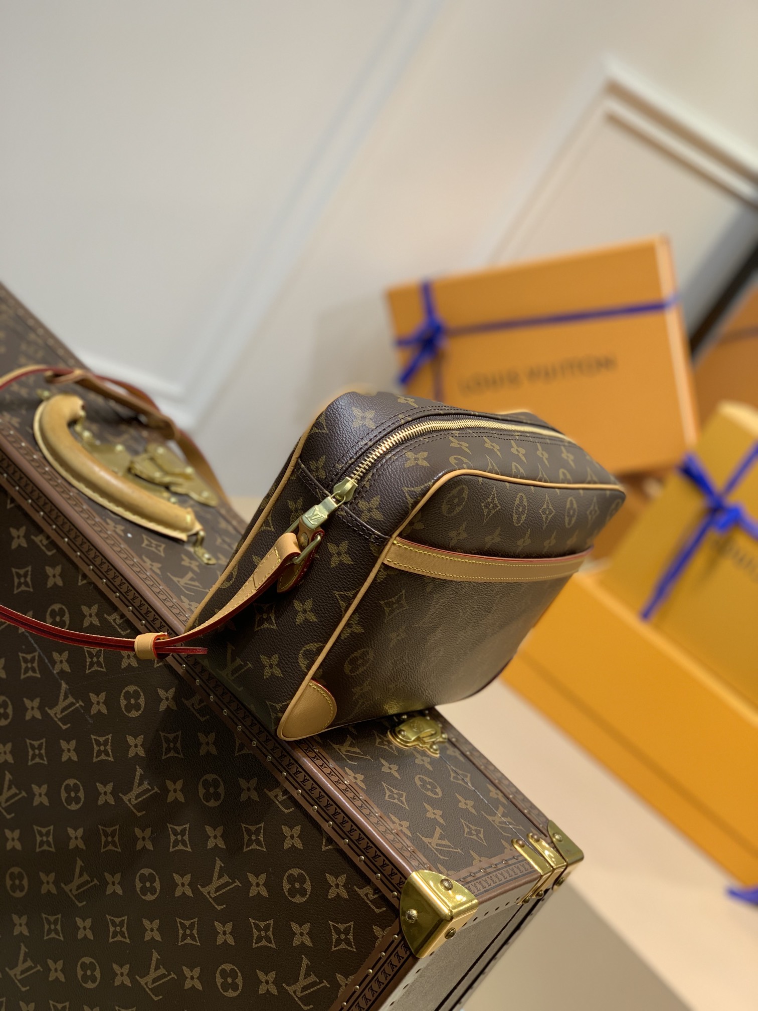 l**is V*t*n vintage camera handbags -m51274 -27*17*7cm