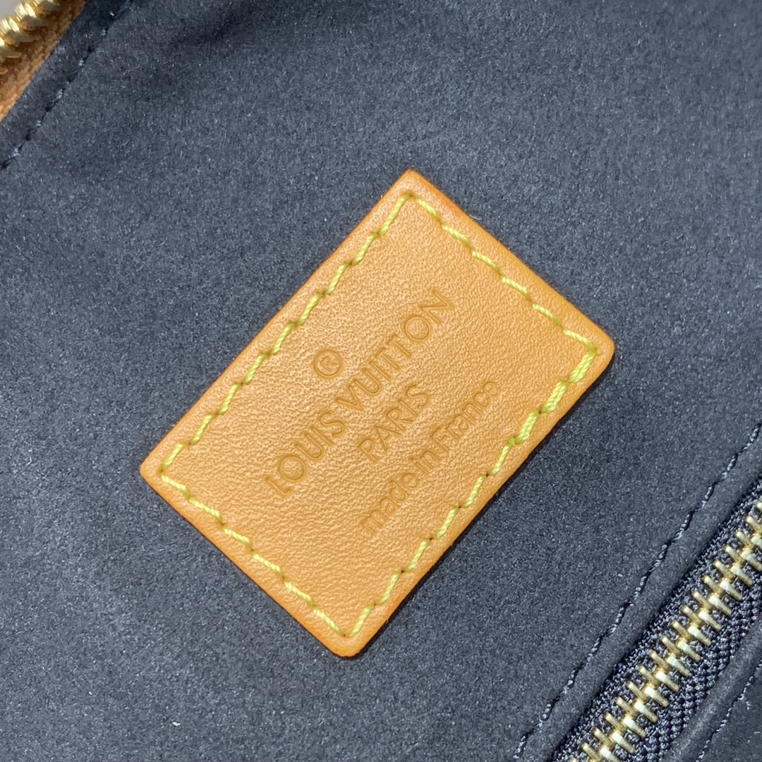 l**is V*t*n marelle tote 38×30×10cm