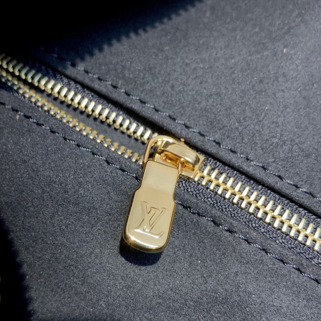 l**is V*t*n marelle tote 38×30×10cm