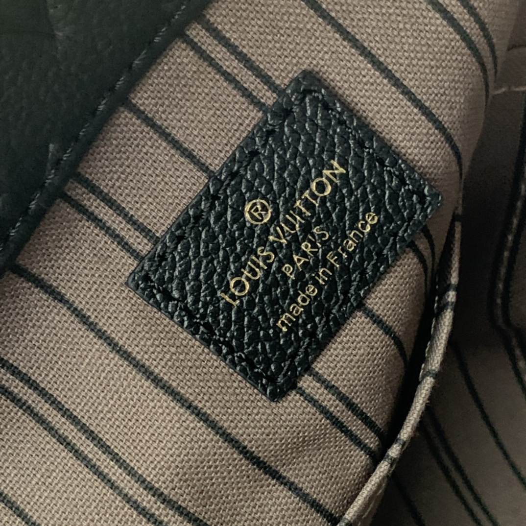 l**is V*t*n artsy handbag-black-47*32*22cm