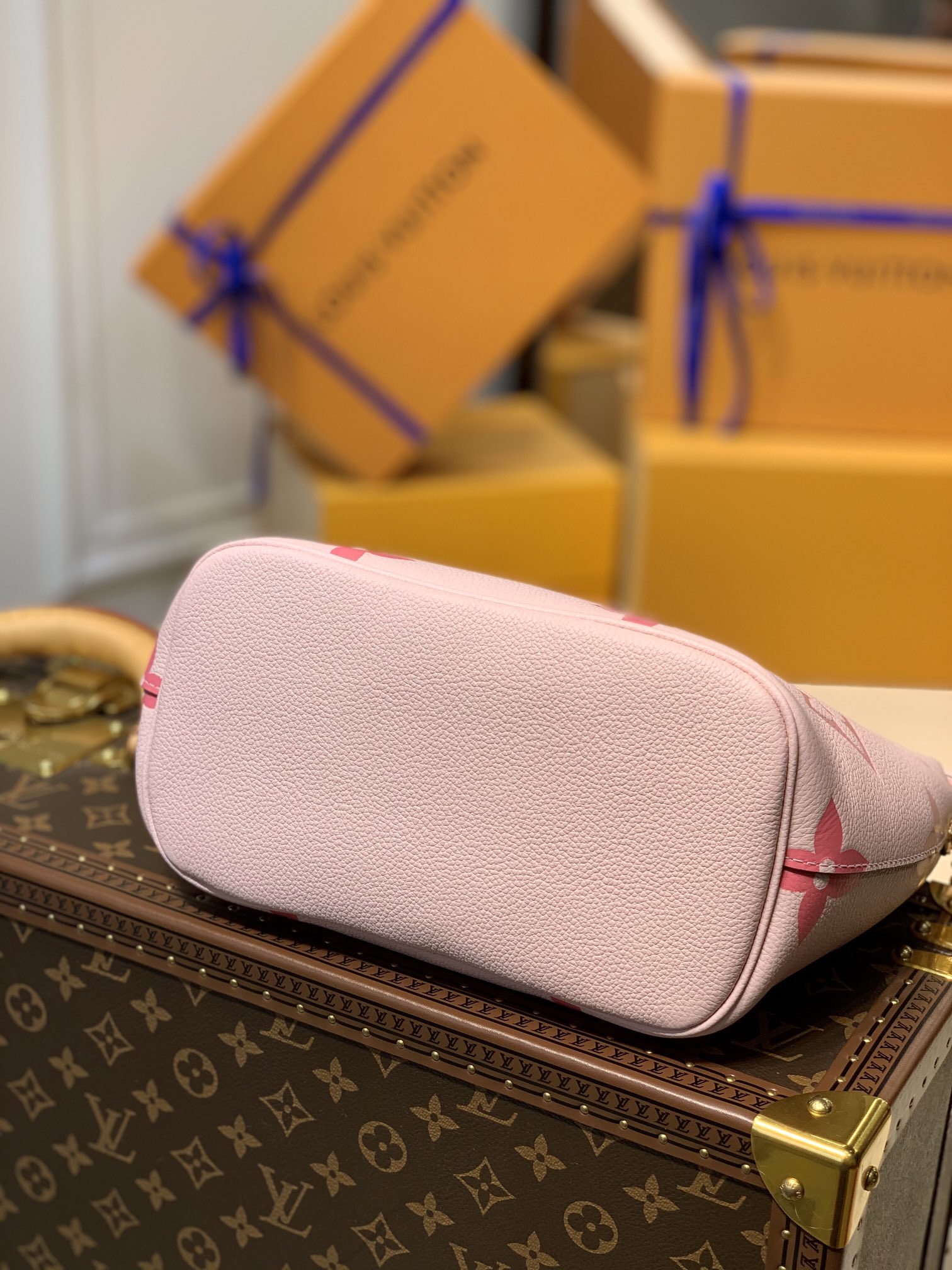 l**is V*t*n marshmallow hobo-24*22*13cm