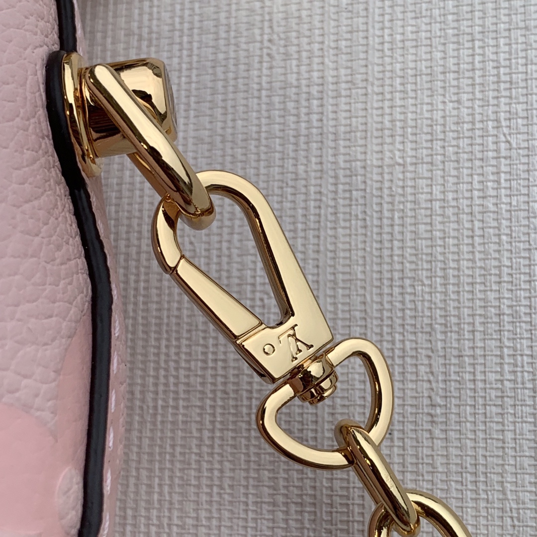 l**is V*t*n marshmallow hobo-24*22*13cm