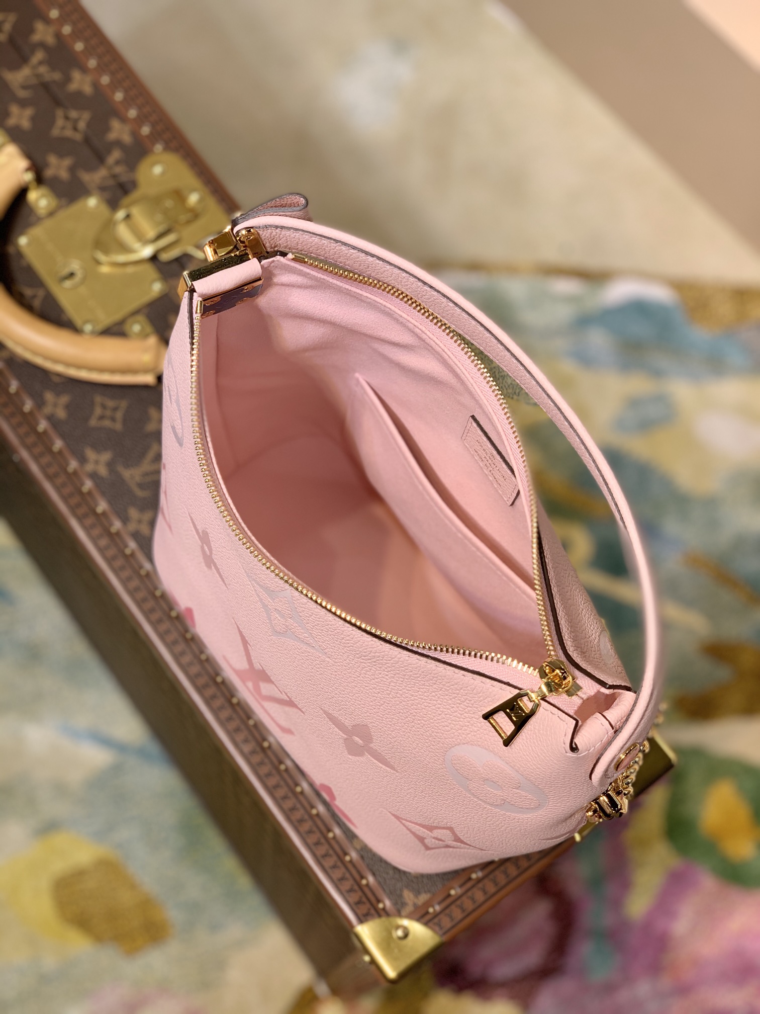 l**is V*t*n marshmallow hobo-24*22*13cm