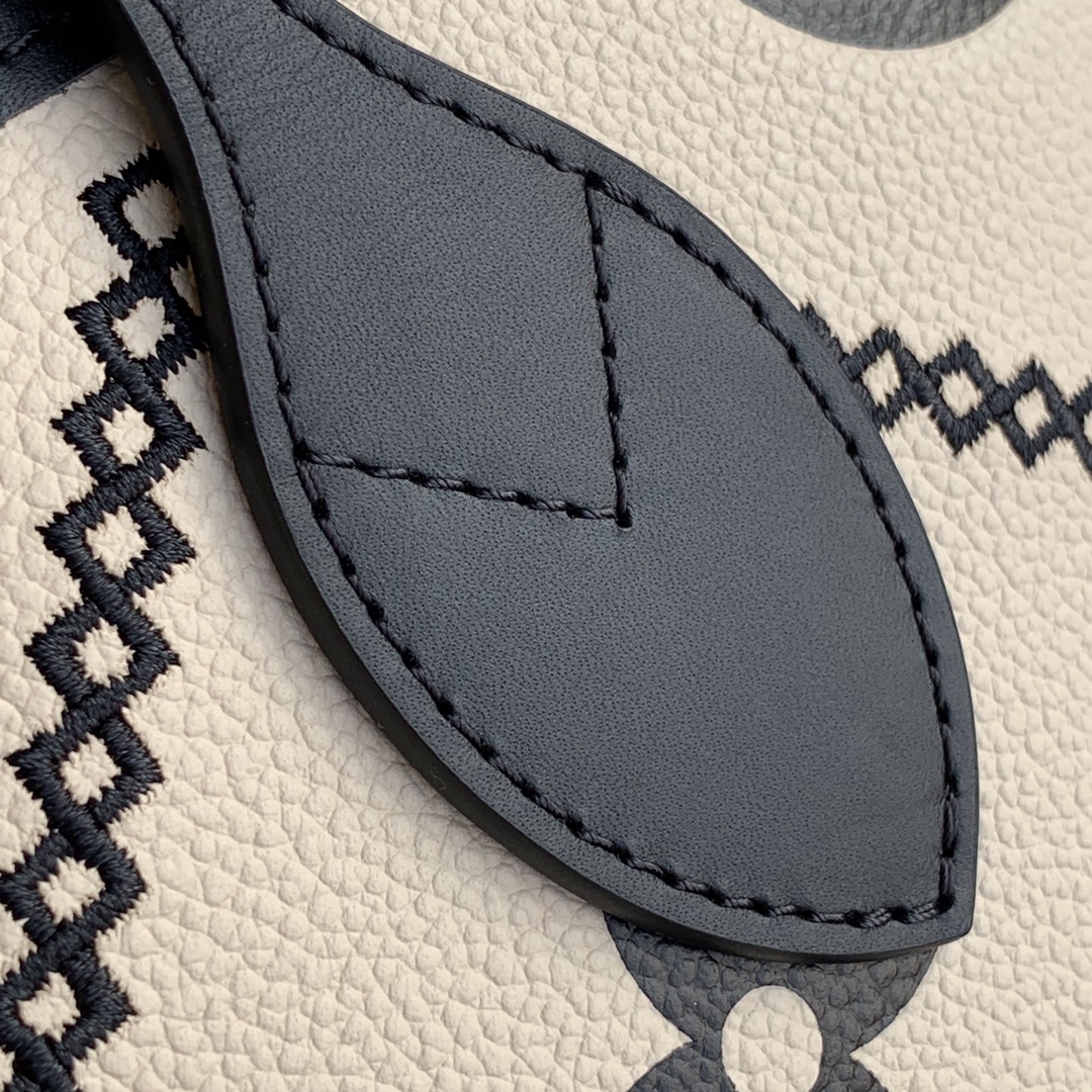 l**is V*t*n neverfull wild at heart-32*29*17cm