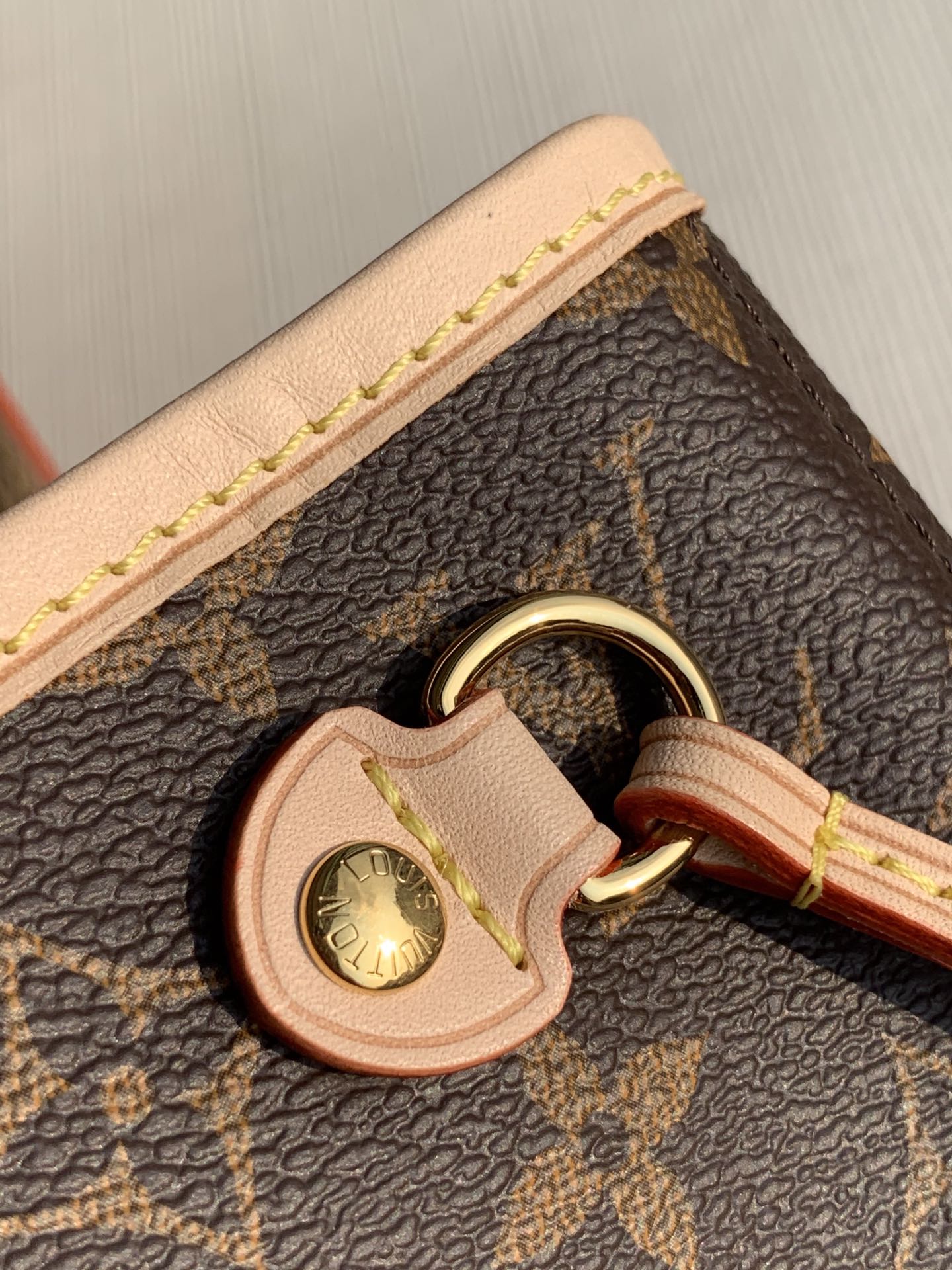 l**is V*t*n neverfull pm -29×21×12cm