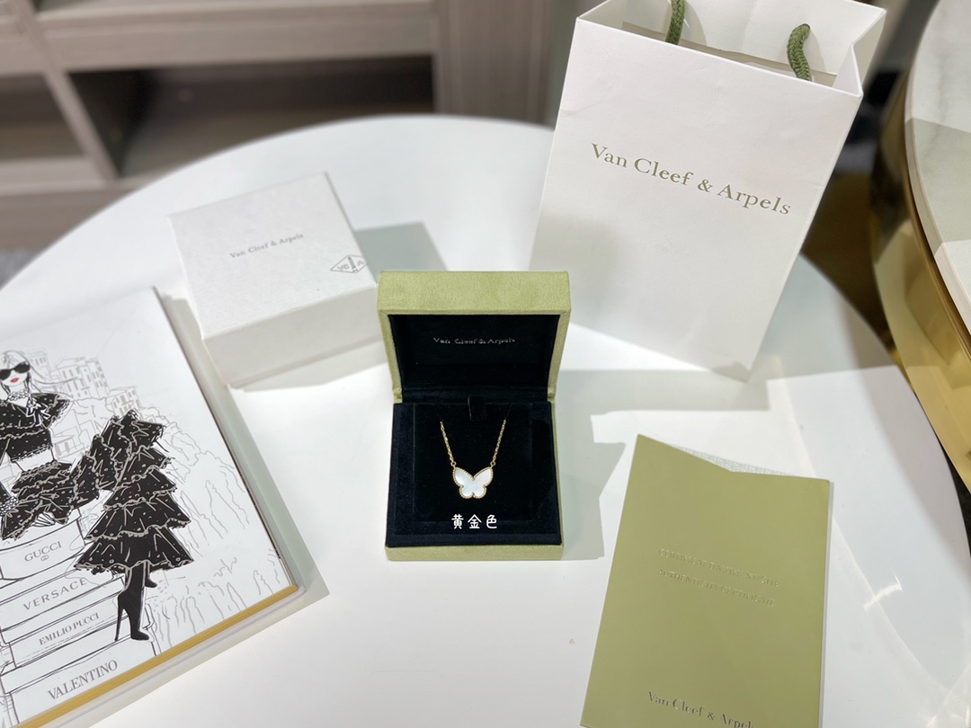 Van Cleef & Arpels Necklace