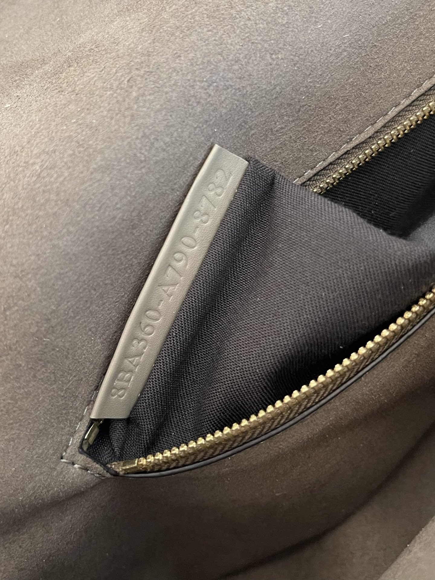 F**di baguette bag-26x14x4cm