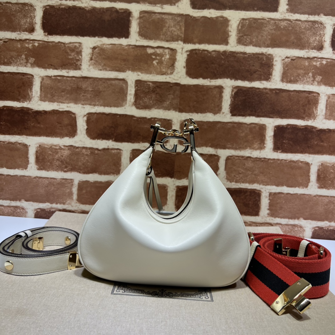 G*u*i attache small shoulder bag-23*22*5cm