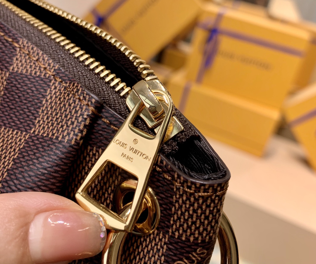 l**is V*t*n m45986 boétie-31.5*28*16cm