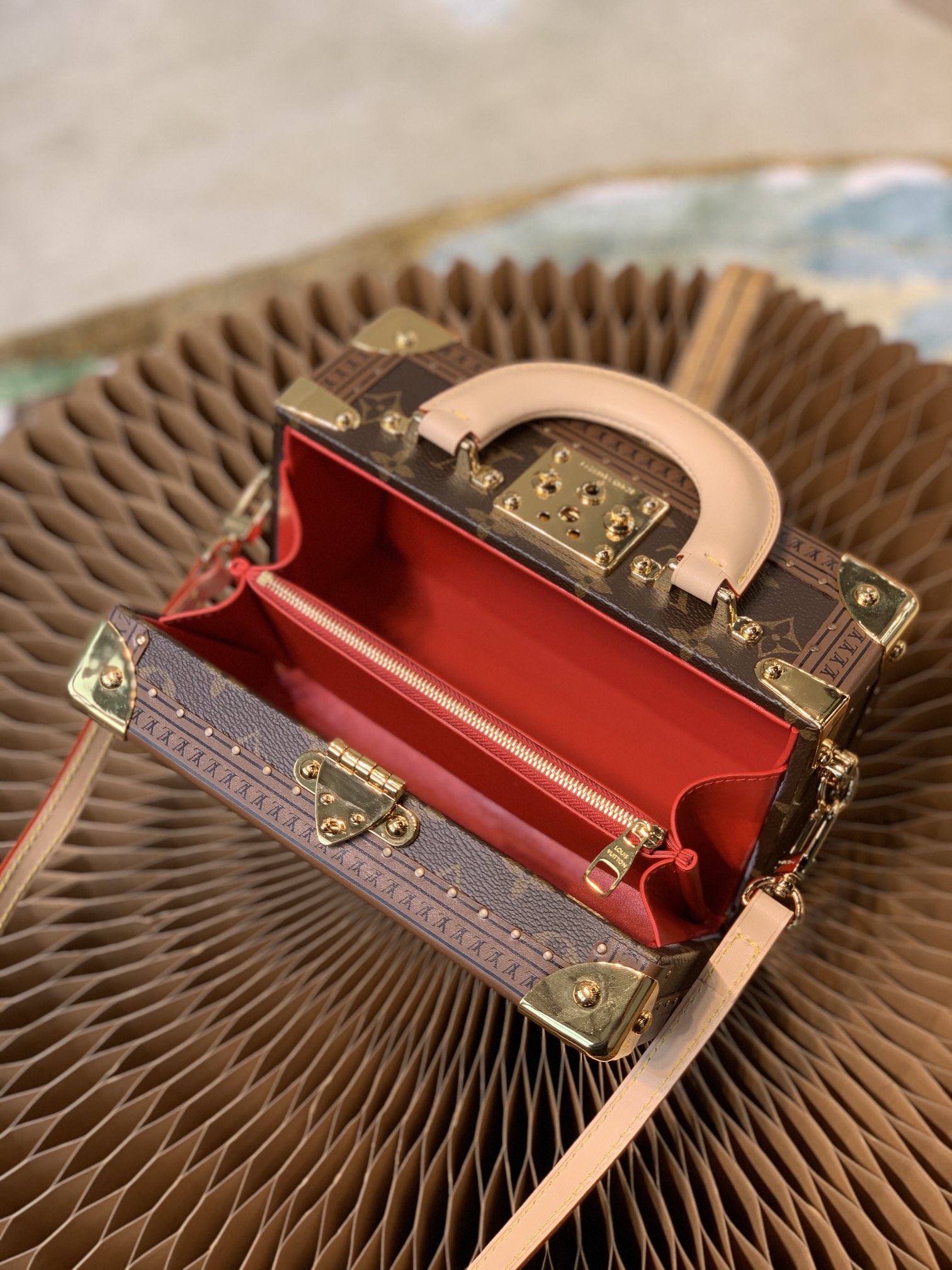 l**is V*t*n coffret trésor handbags-22.5 x 14.5 x 11.5cm