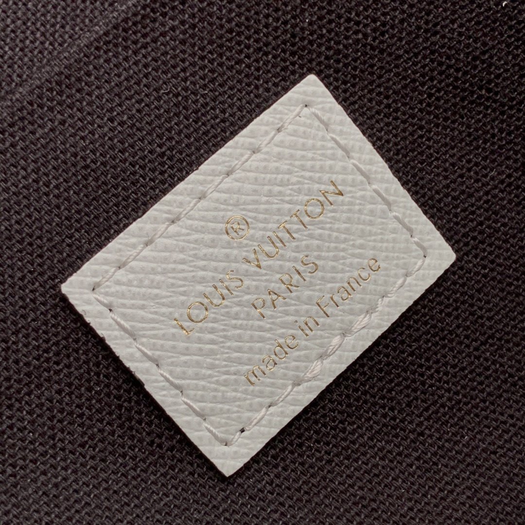 l**is V*t*n pochette félicie wallet -21*12*3cm