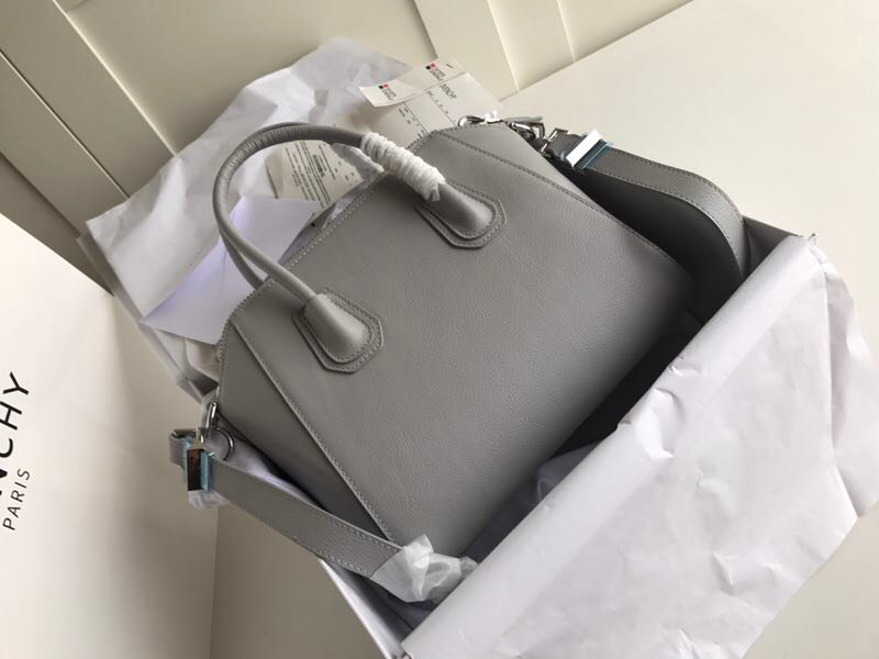 Givenchy Antigona Tote-33*18*26CM