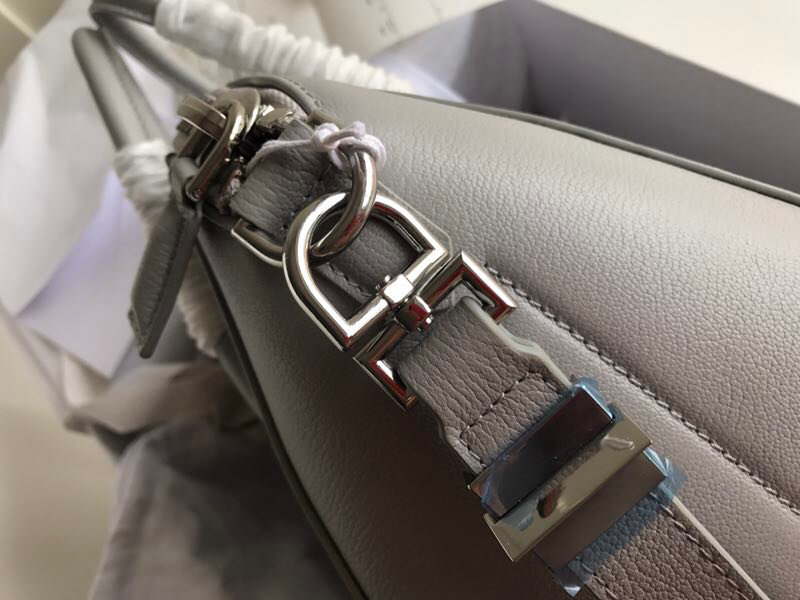 Givenchy Antigona Tote-33*18*26CM