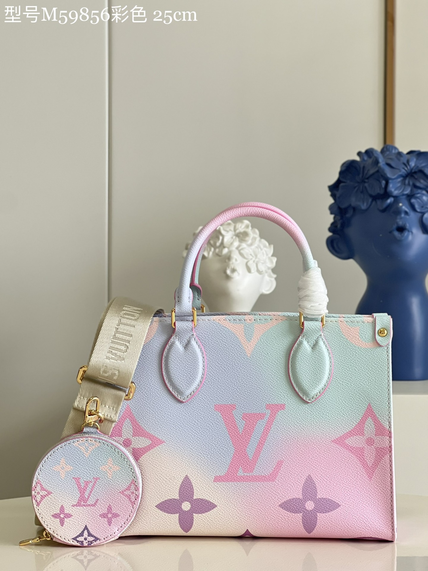 l**is V*t*n onthego handbag-25*19*11.5 cm