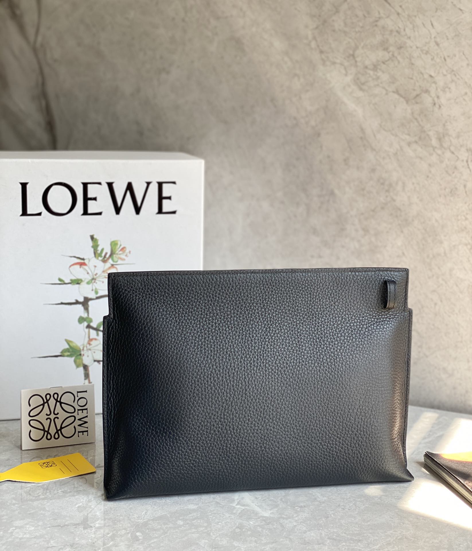 Loewe Pouch-29.5*20CM