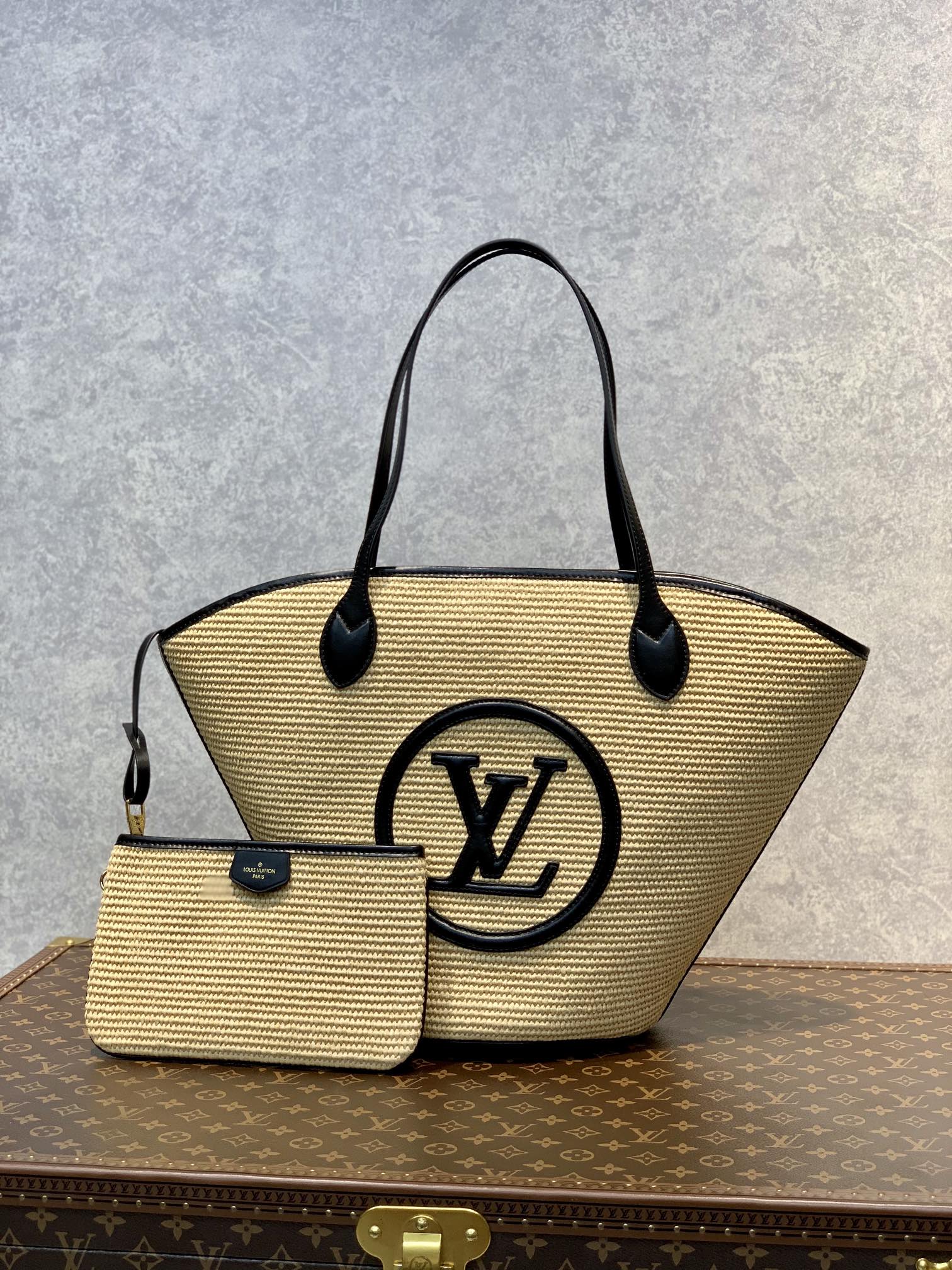 l**is V*t*n tote-57*34*18cm