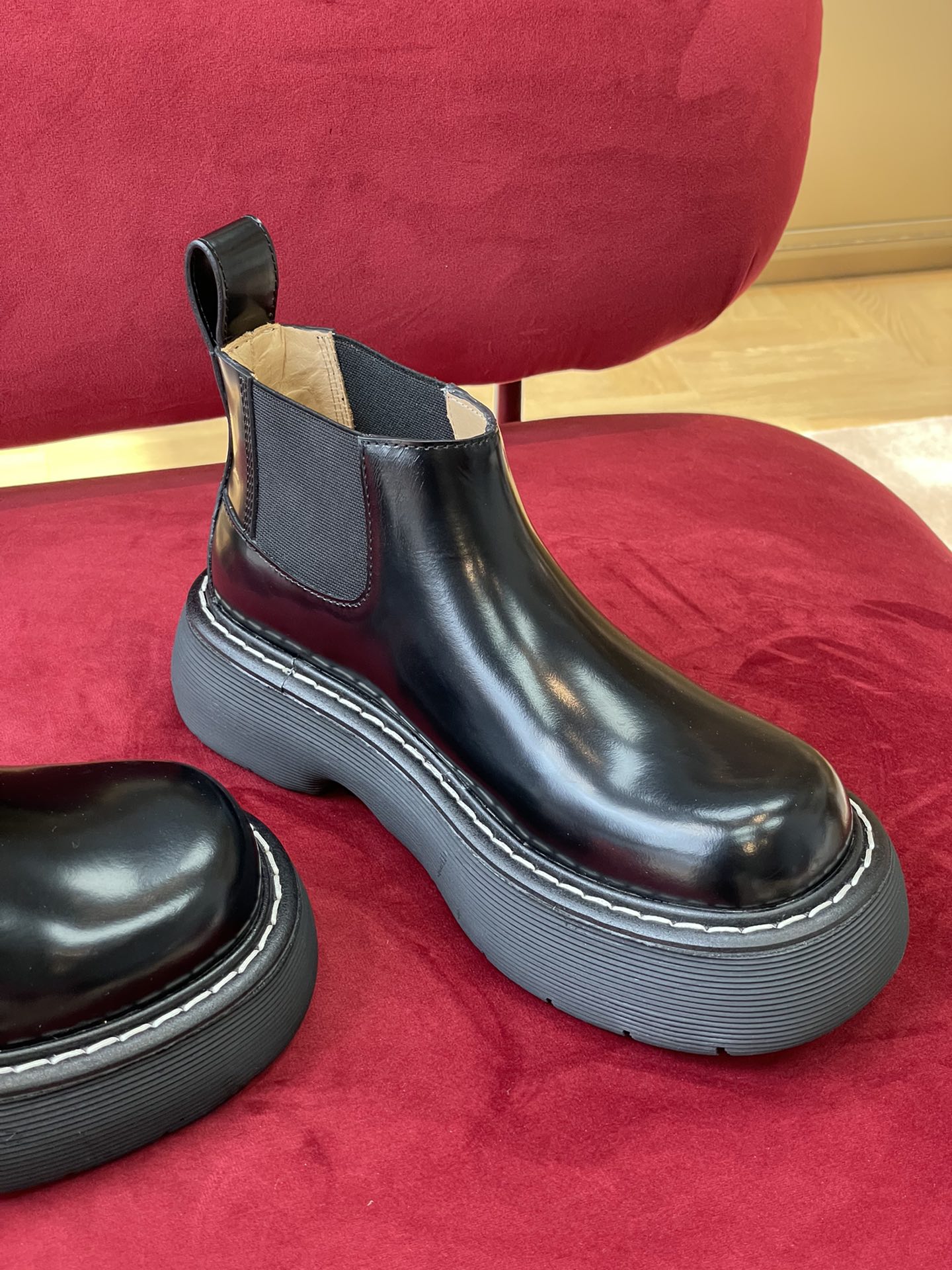 Bo*te*ga ve*ne*ta bounce boots(size 35-45)