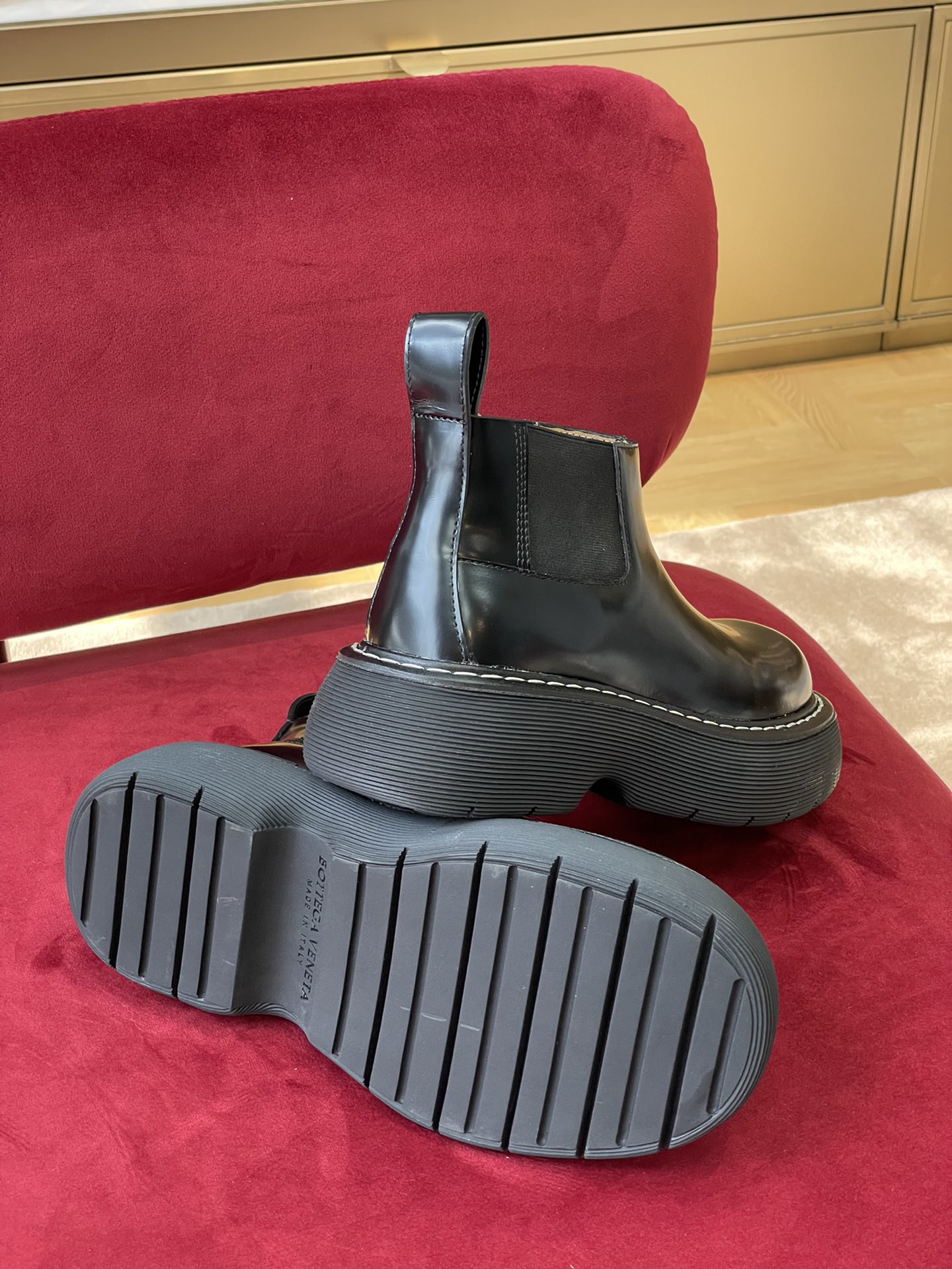 Bo*te*ga ve*ne*ta bounce boots(size 35-45)