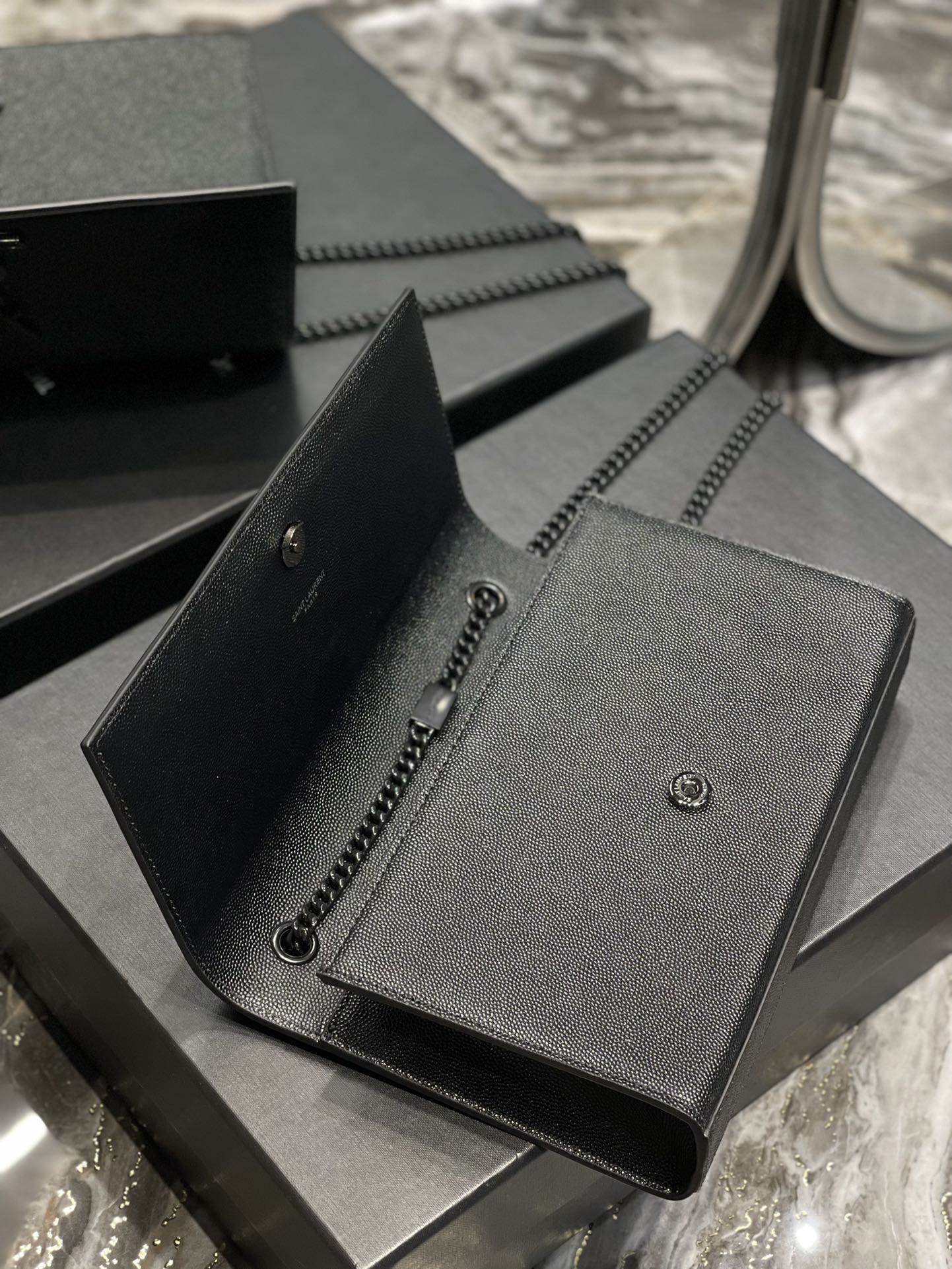 YSL Medium In Grain De Pouder Embossed Leather-24*14.5*5.5CM