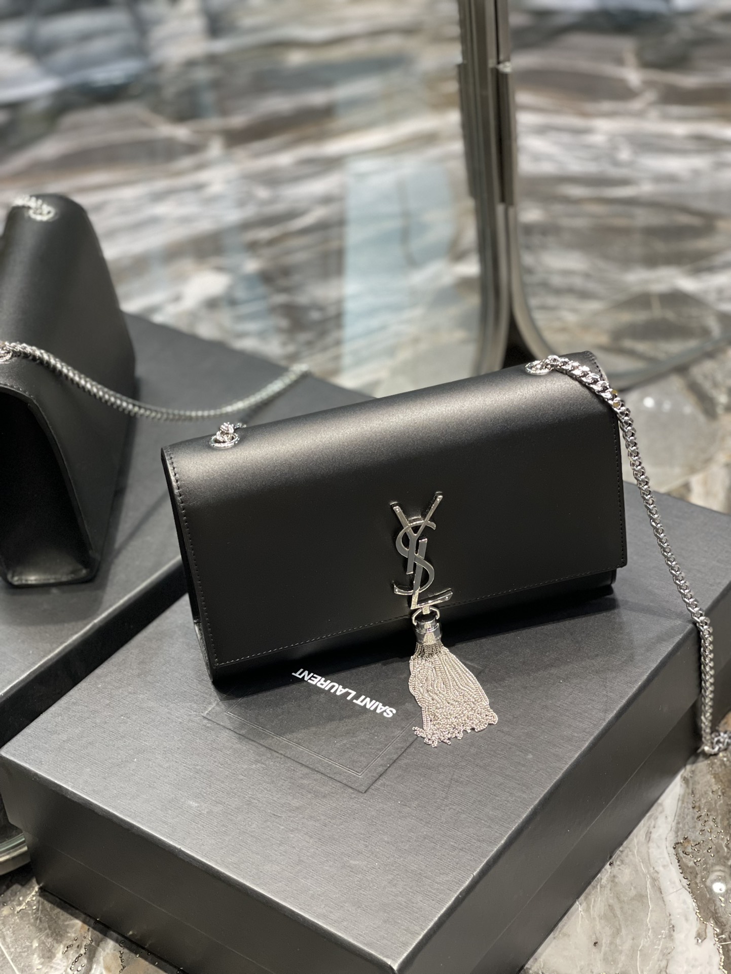 YSL Kate Medium With Tassle In Smooth Leather-24*14.5*5.5CM
