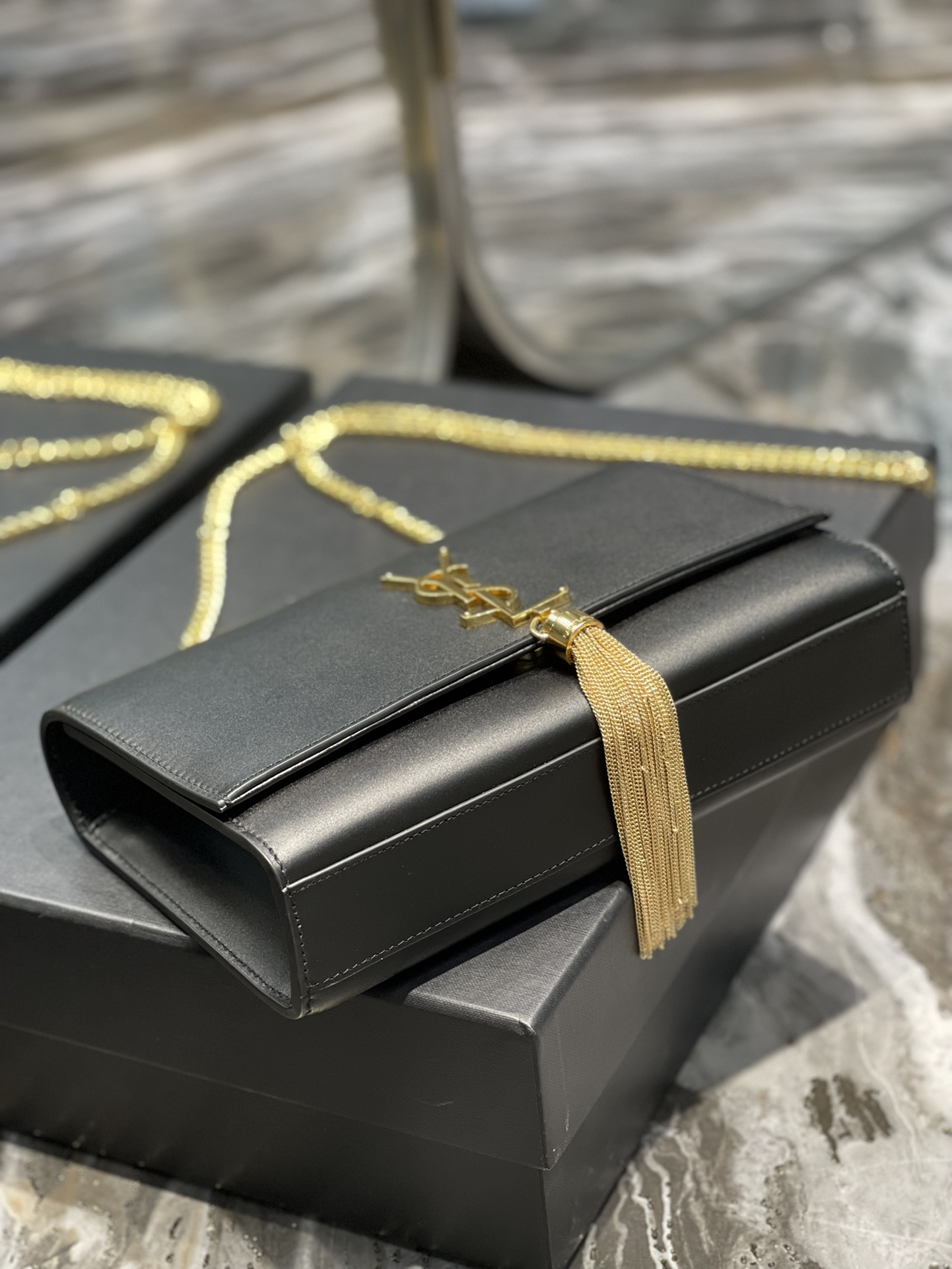 YSL Kate Medium With Tassle In Smooth Leather-24*14.5*5.5CM