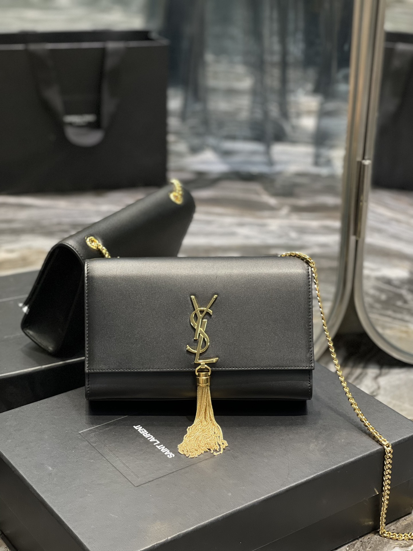 YSL Kate Medium With Tassle In Smooth Leather-24*14.5*5.5CM