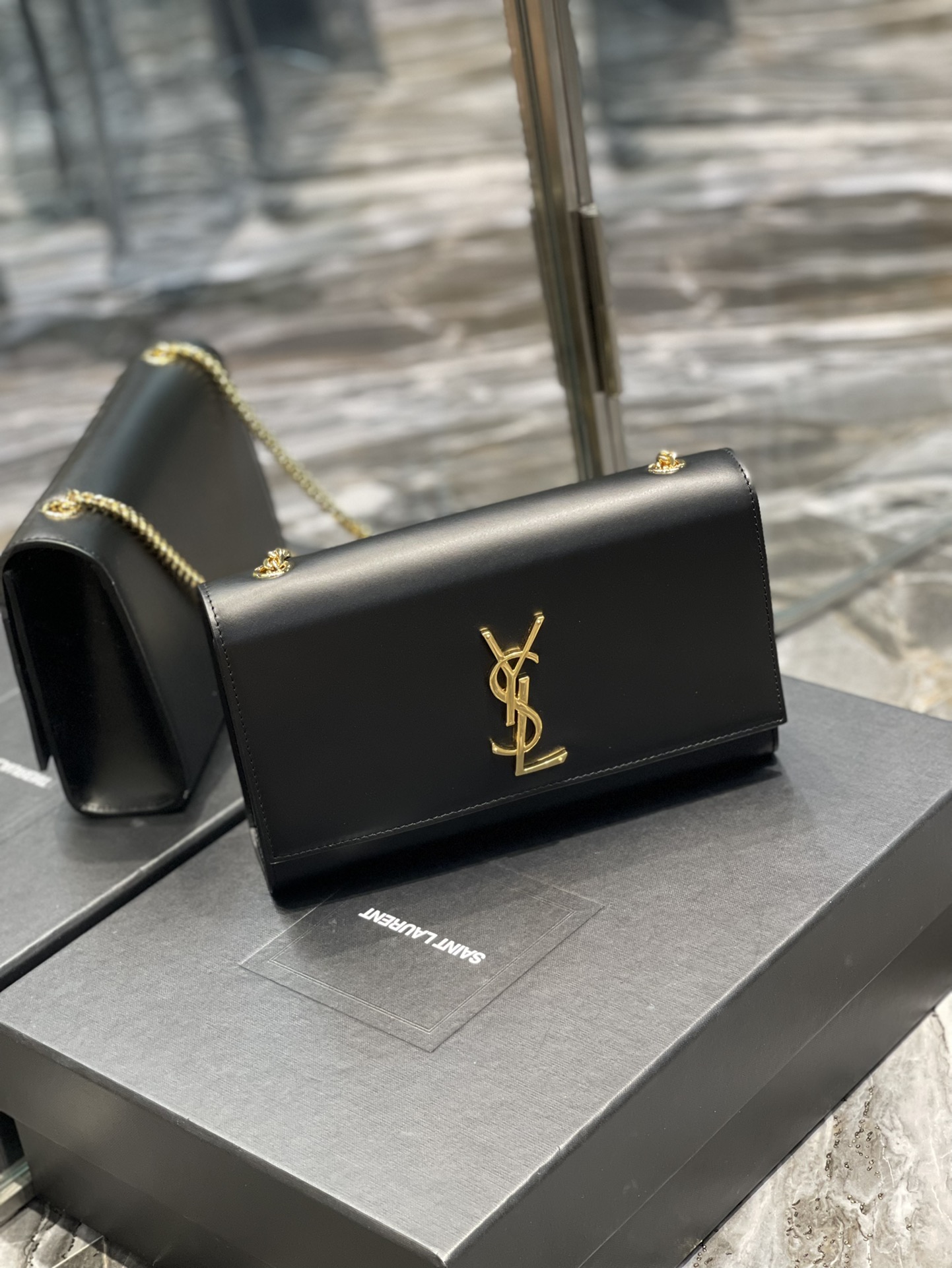 YSL Kate Medium In Smooth Leather-24*14.5*5.5CM