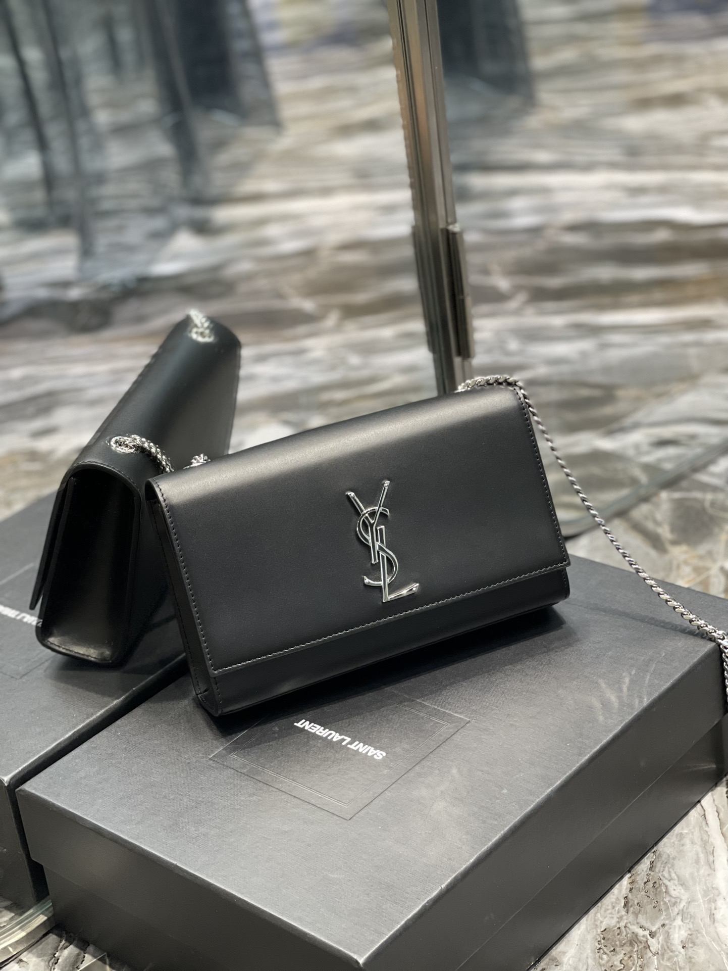 YSL Kate Medium In Smooth Leather-24*14.5*5.5CM