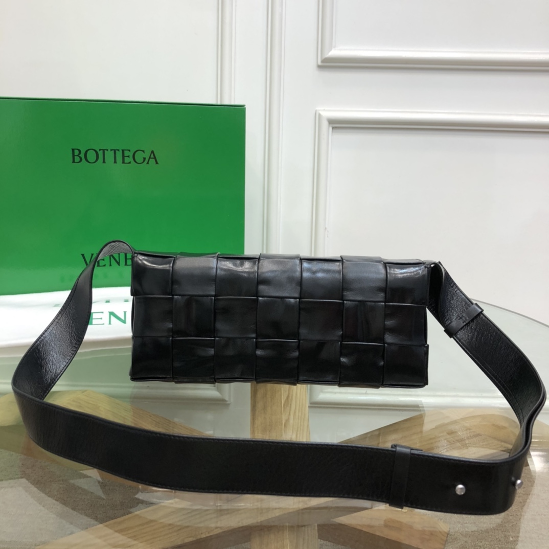 Bo*te*ga ve*ne*ta belt cassette bag-14*28*4cm