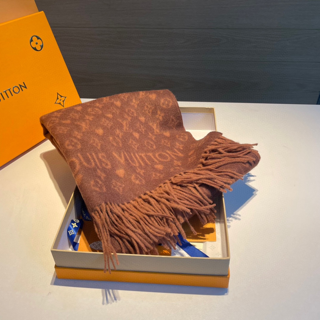 l**is V*t*n scarf-45*190cm