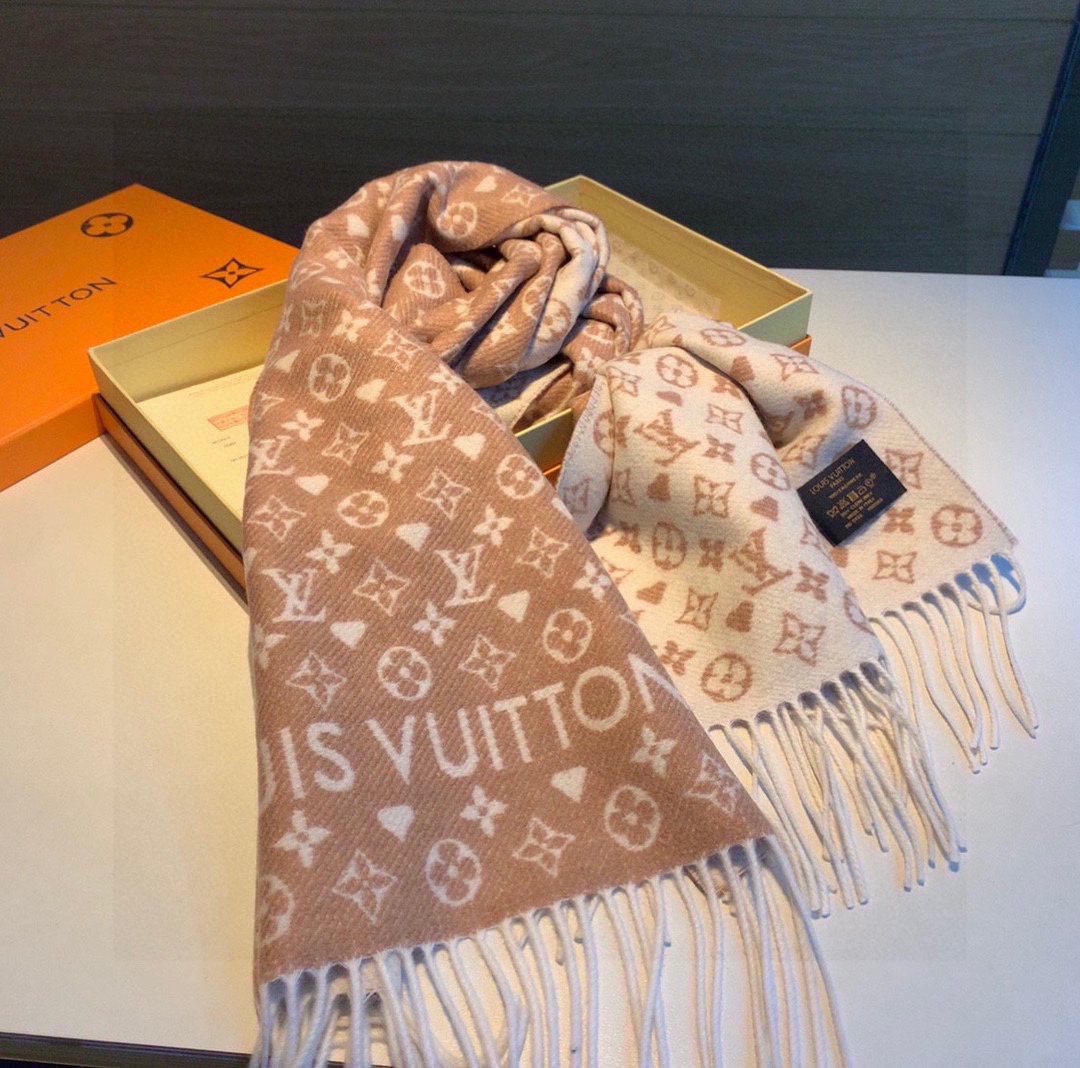 l**is V*t*n scarf-45*190cm