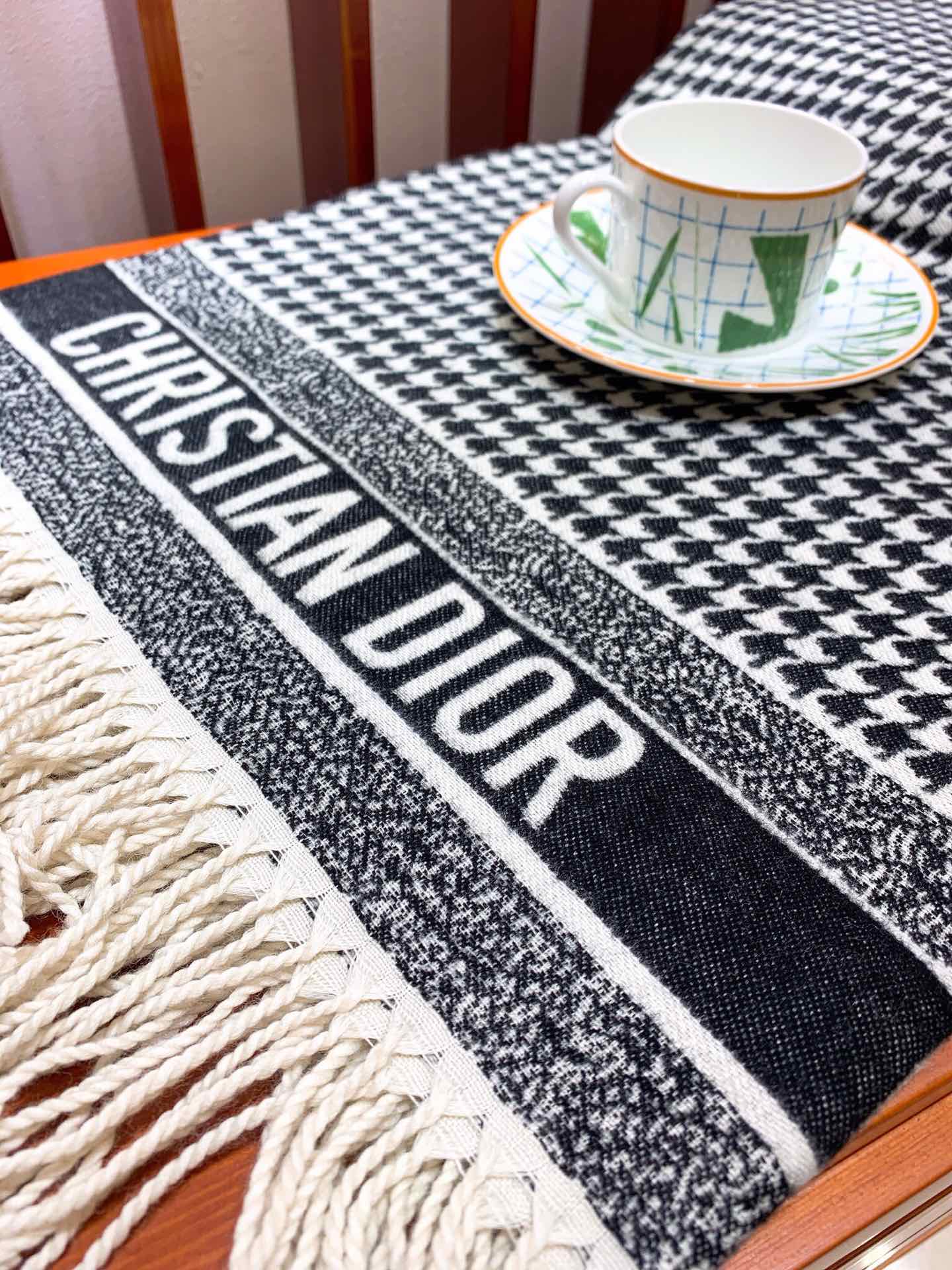 D*or blanket-140 x 140cm