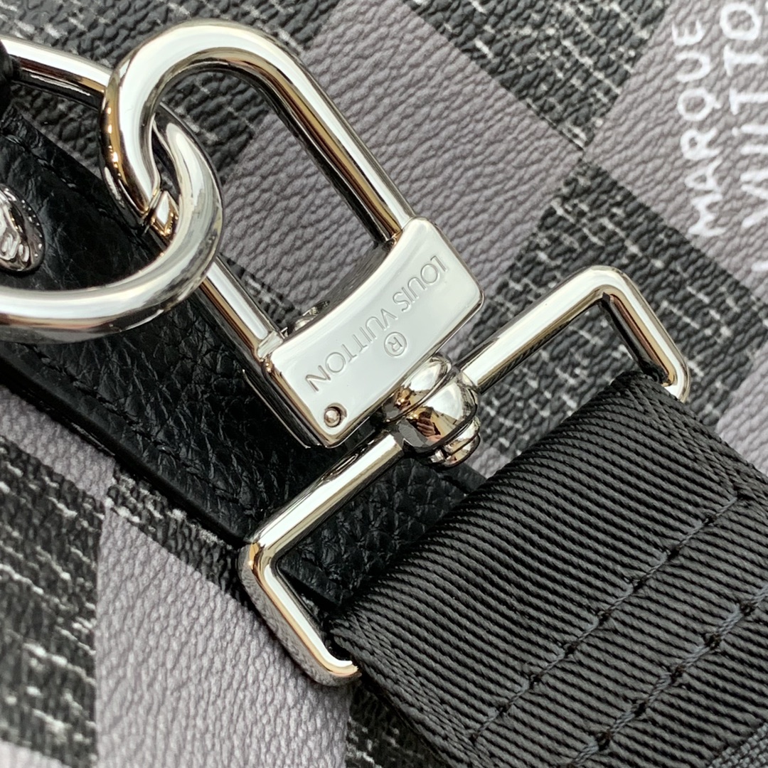 l**is V*t*n keepall bandouliÈre 45-45 x 27 x 20cm