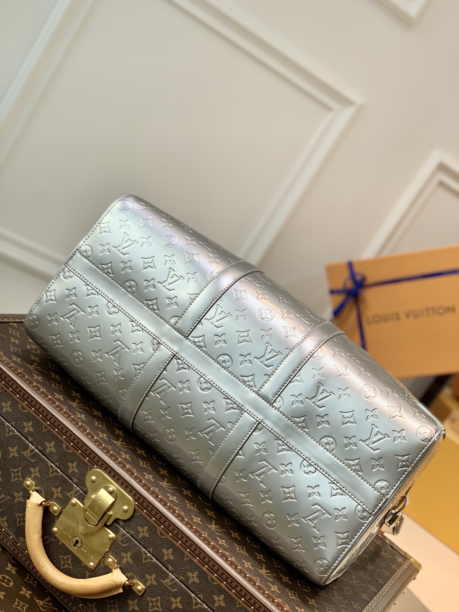 l**is V*t*n keepall bandouliÈre 50-50 x 29 x 23cm