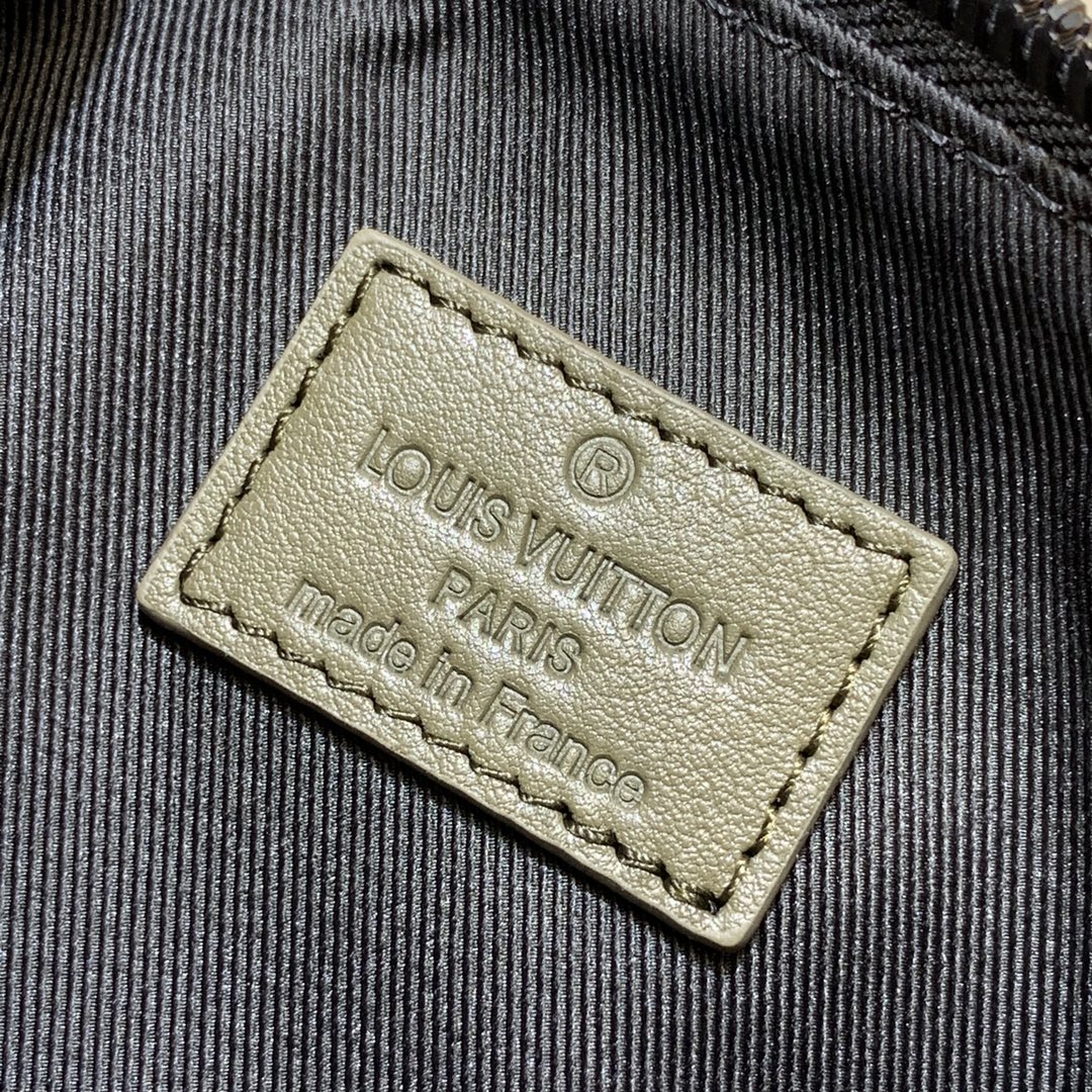 l**is V*t*n keepall xs-21*12*9cm