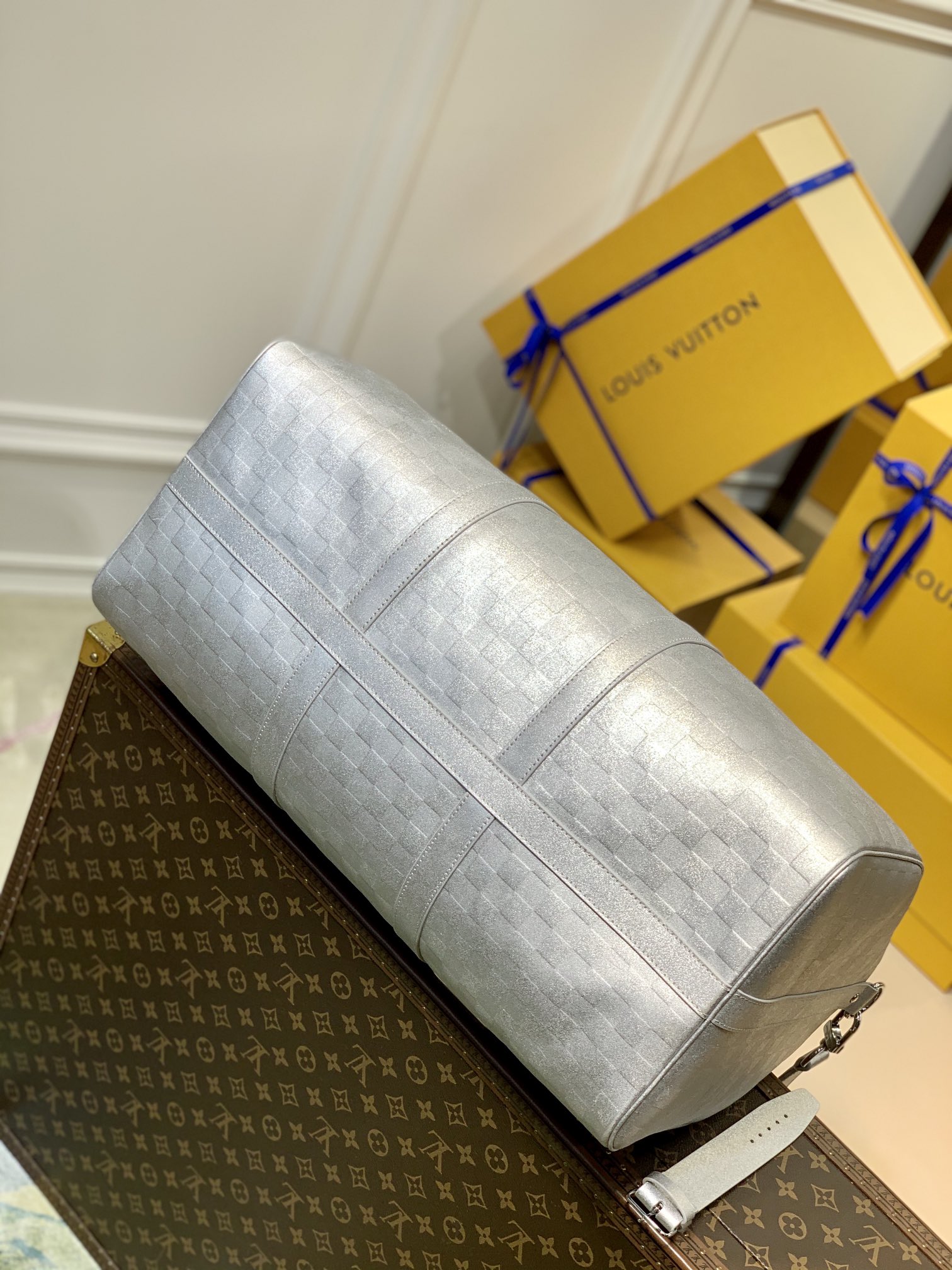 l**is V*t*n keepall bandoulière-50.0 x29.0 x23.0cm