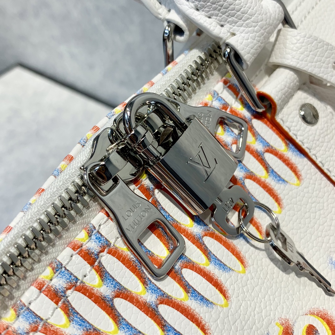 l**is V*t*n keepall bandoulière-50.0 x29.0 x23.0cm