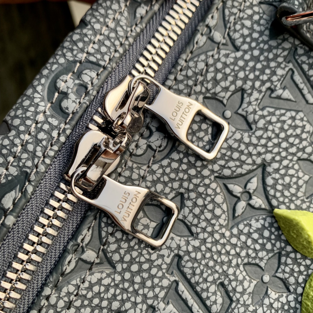 l**is V*t*n keepall-50.0 x29.0 x23.0cm