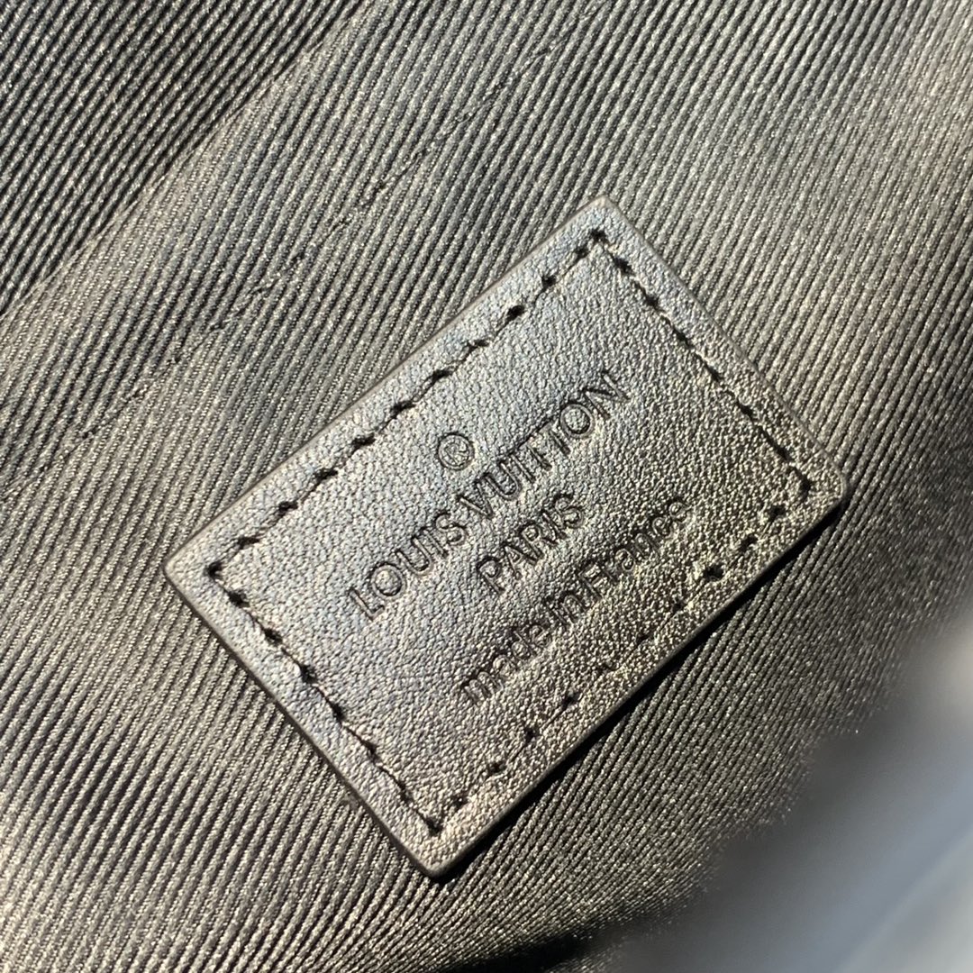 l**is V*t*n standing pouch-21*27*5cm